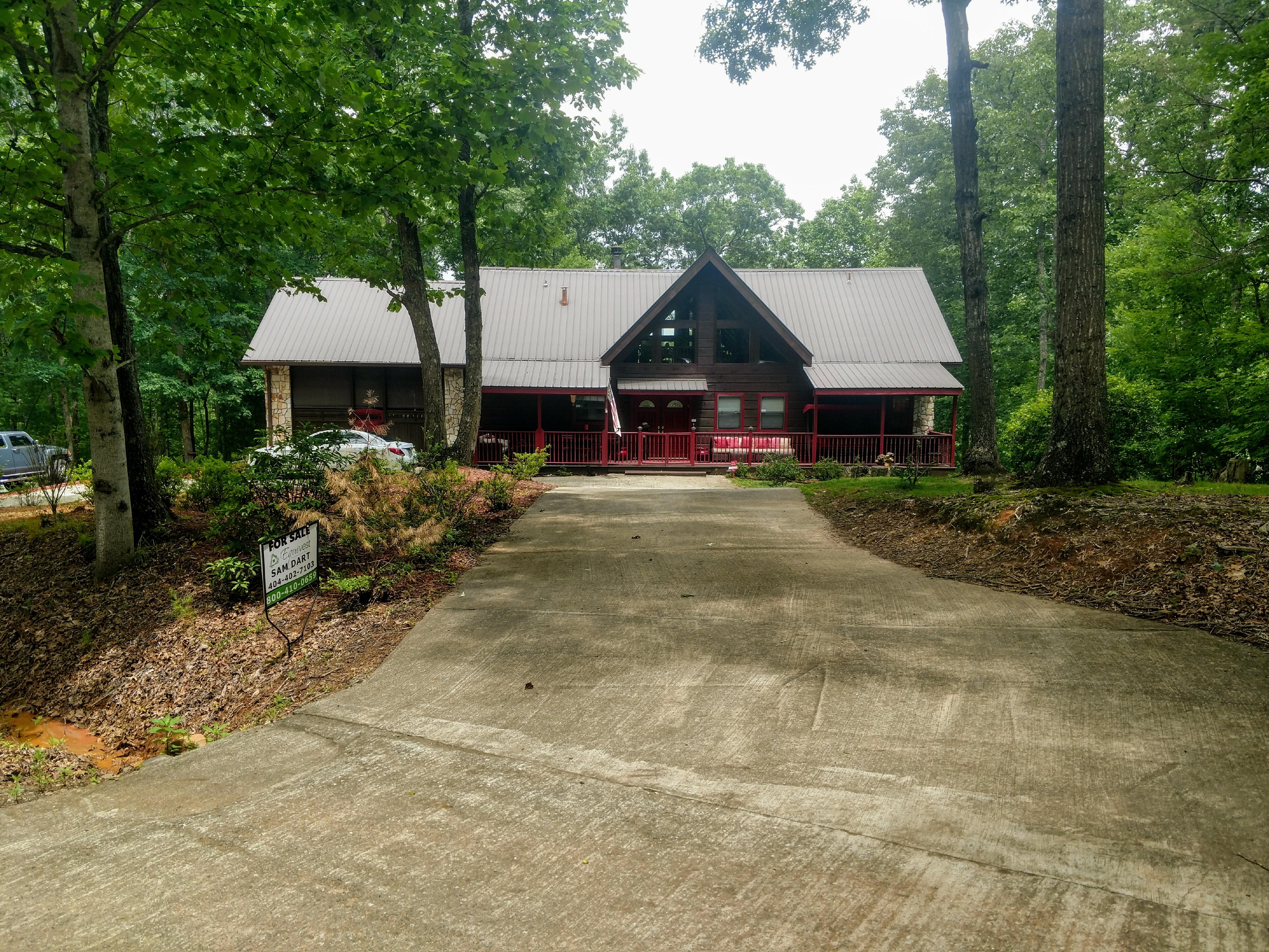 Exterior of 391 Stuart Mountain Rd