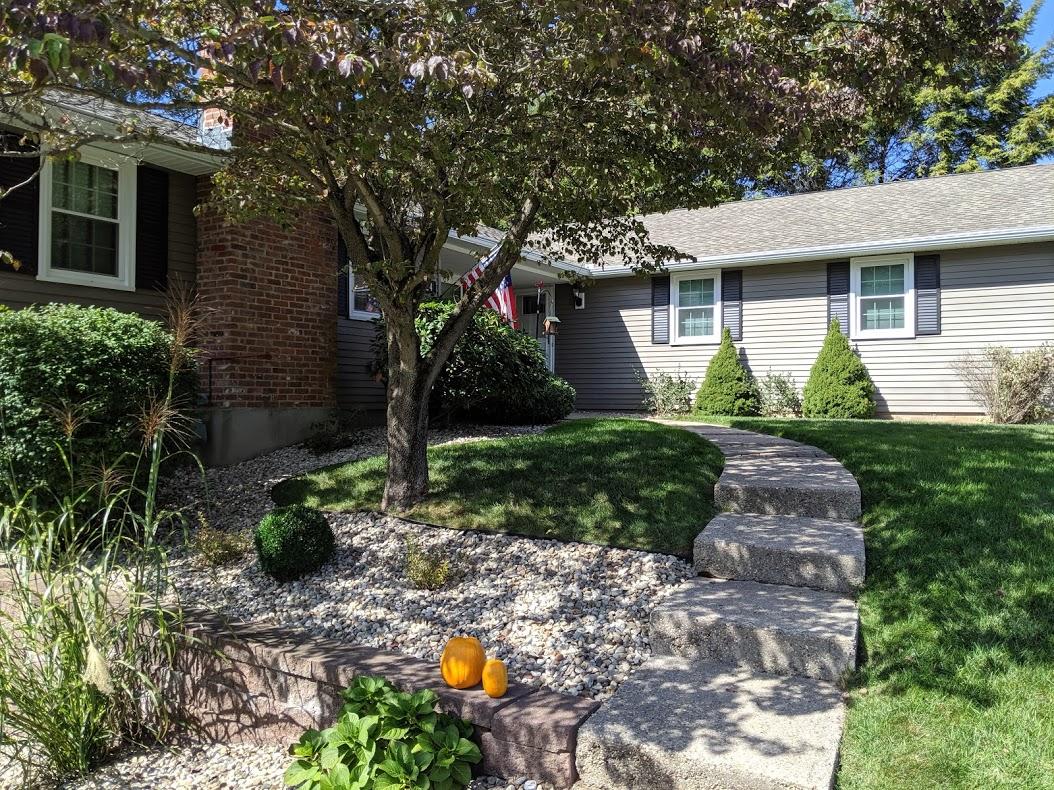 Exterior of 124 Dunham Dr