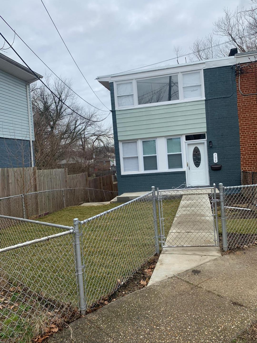 Exterior of 704 56th Pl NE