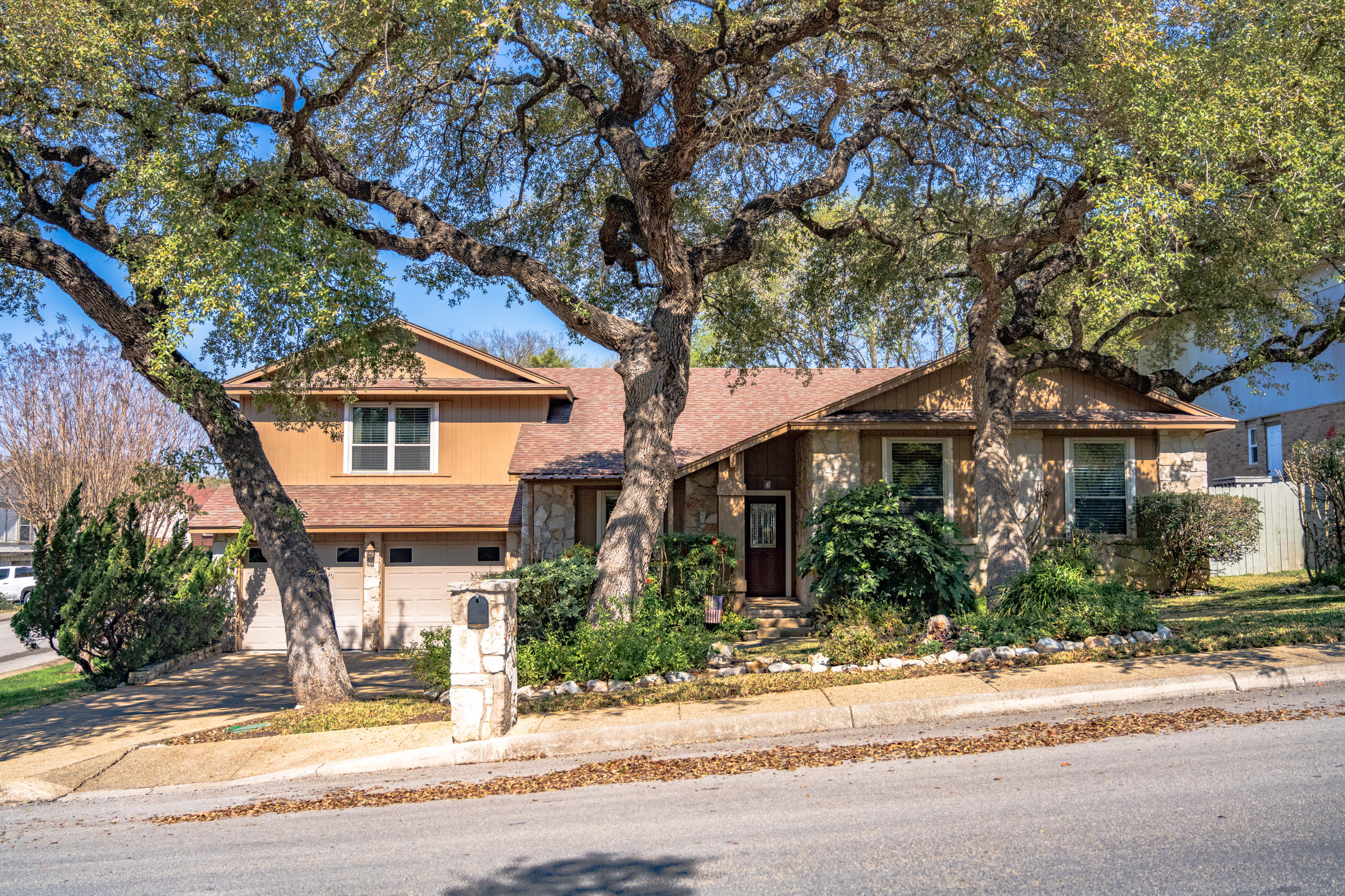 Exterior of 2107 Oak Ranch