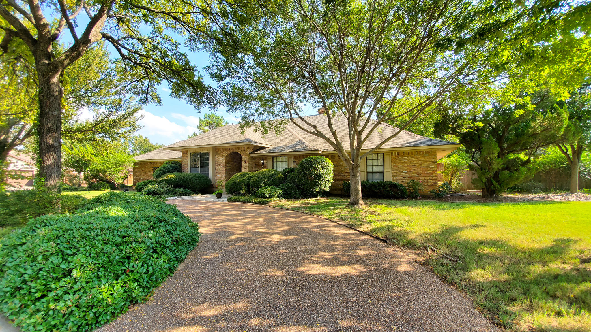 Exterior of 3 Red Oak Cir