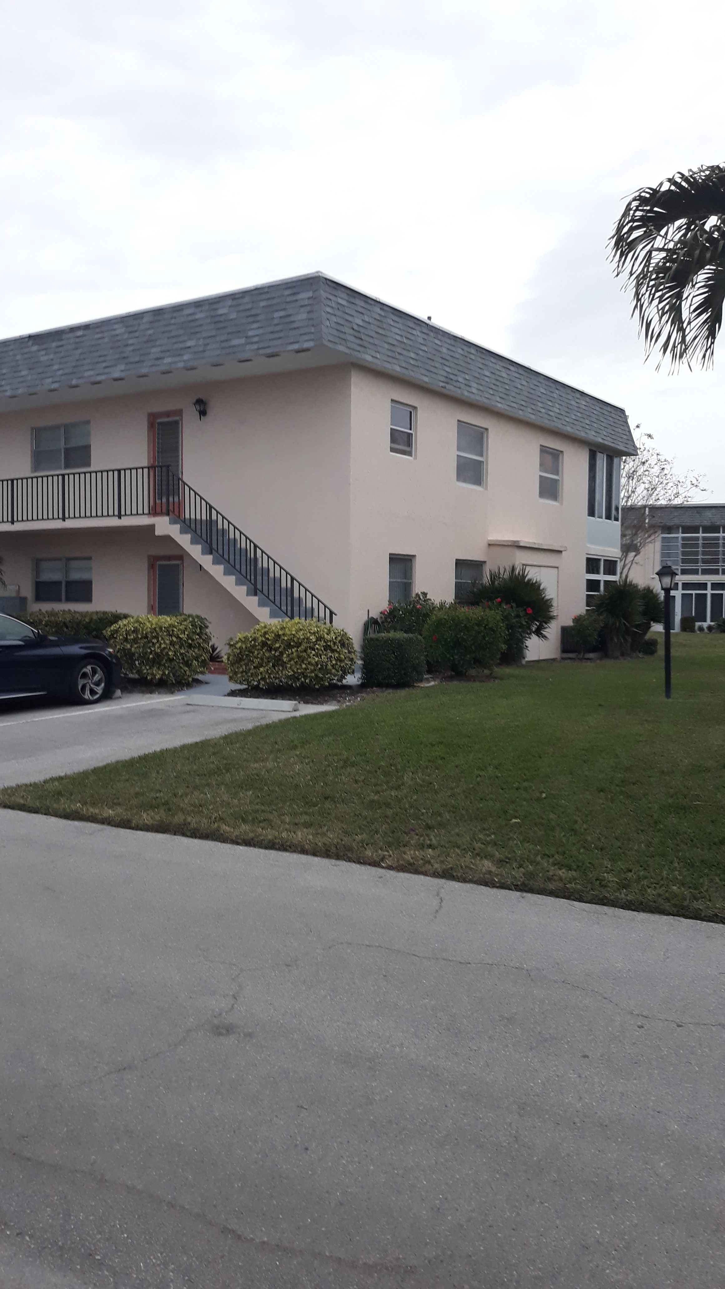 Exterior of 2950 SE Ocean Blvd