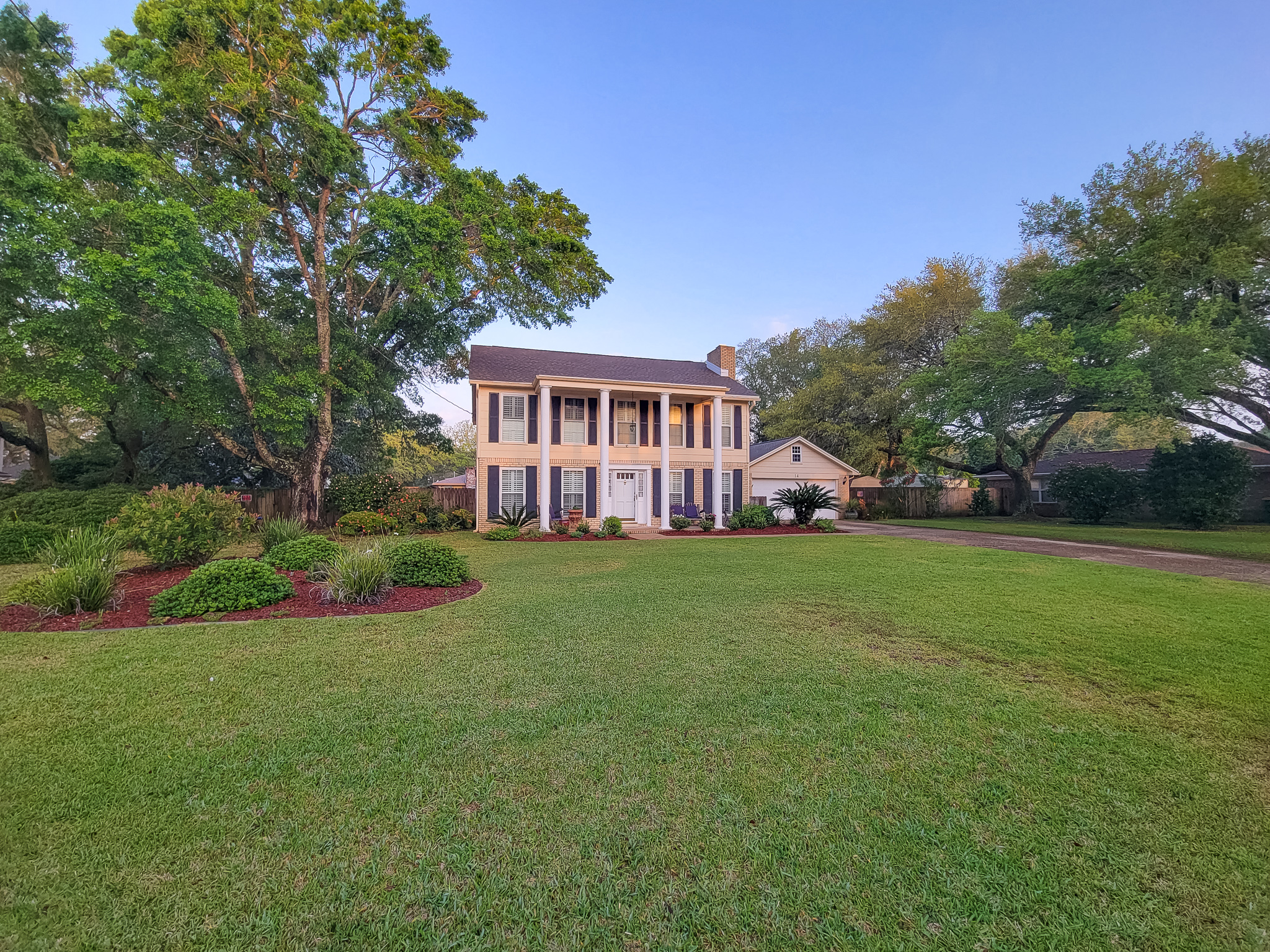 Exterior of 14 Lakeshore Drive