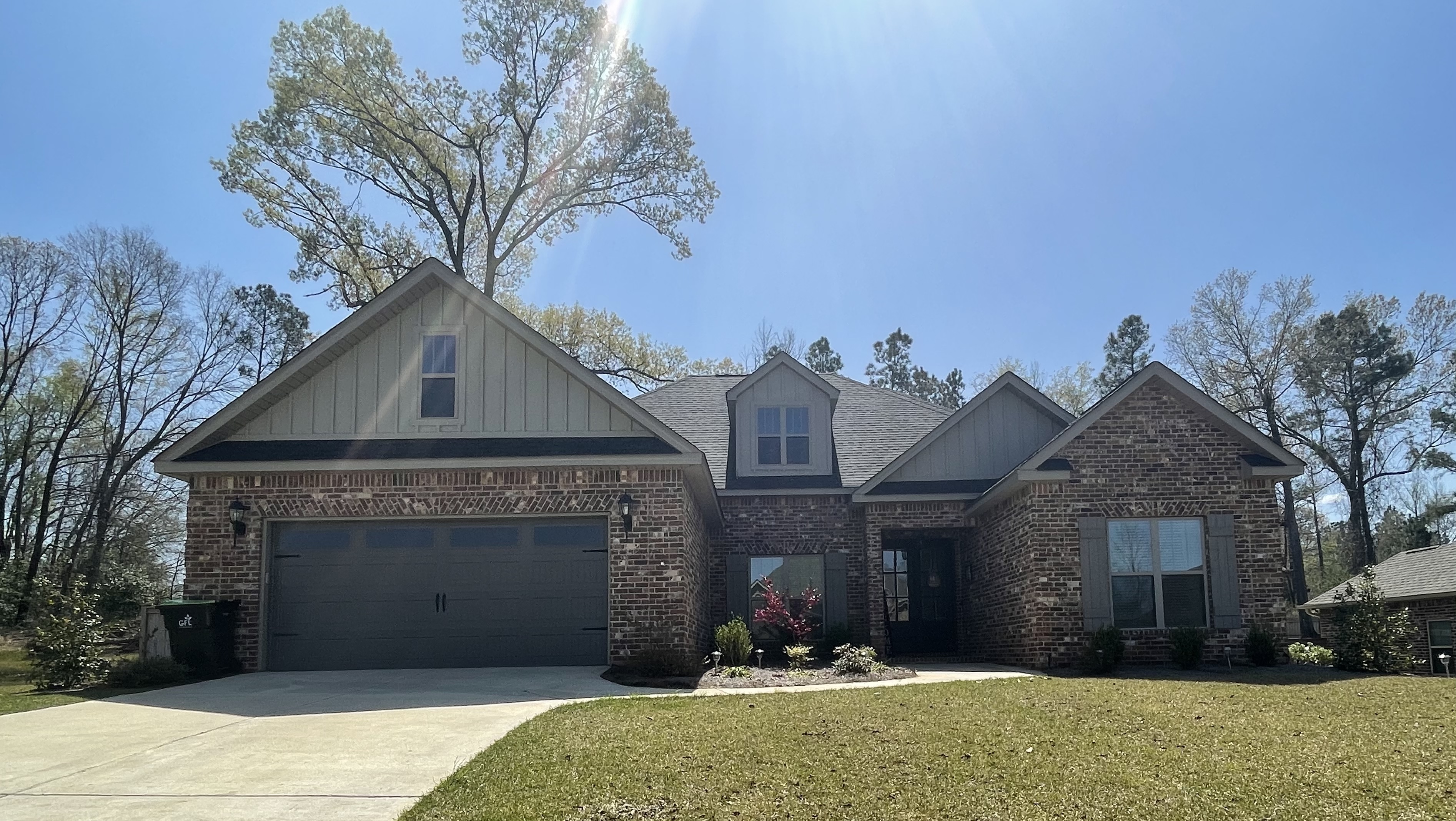 Exterior of 224 Rustic Live Oak Trail