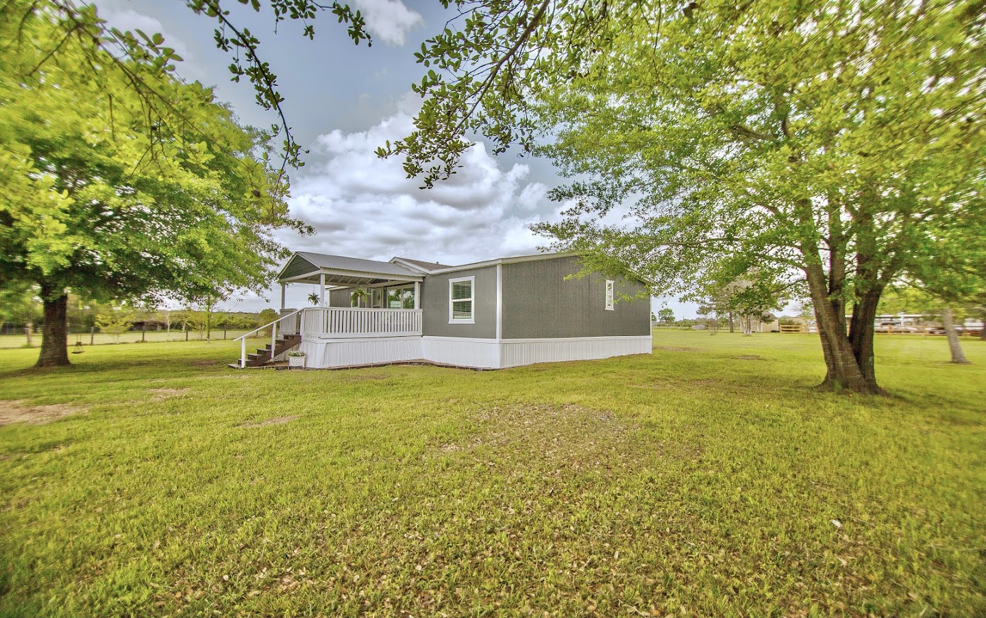 Exterior of 38406 Woodland Lakes Court