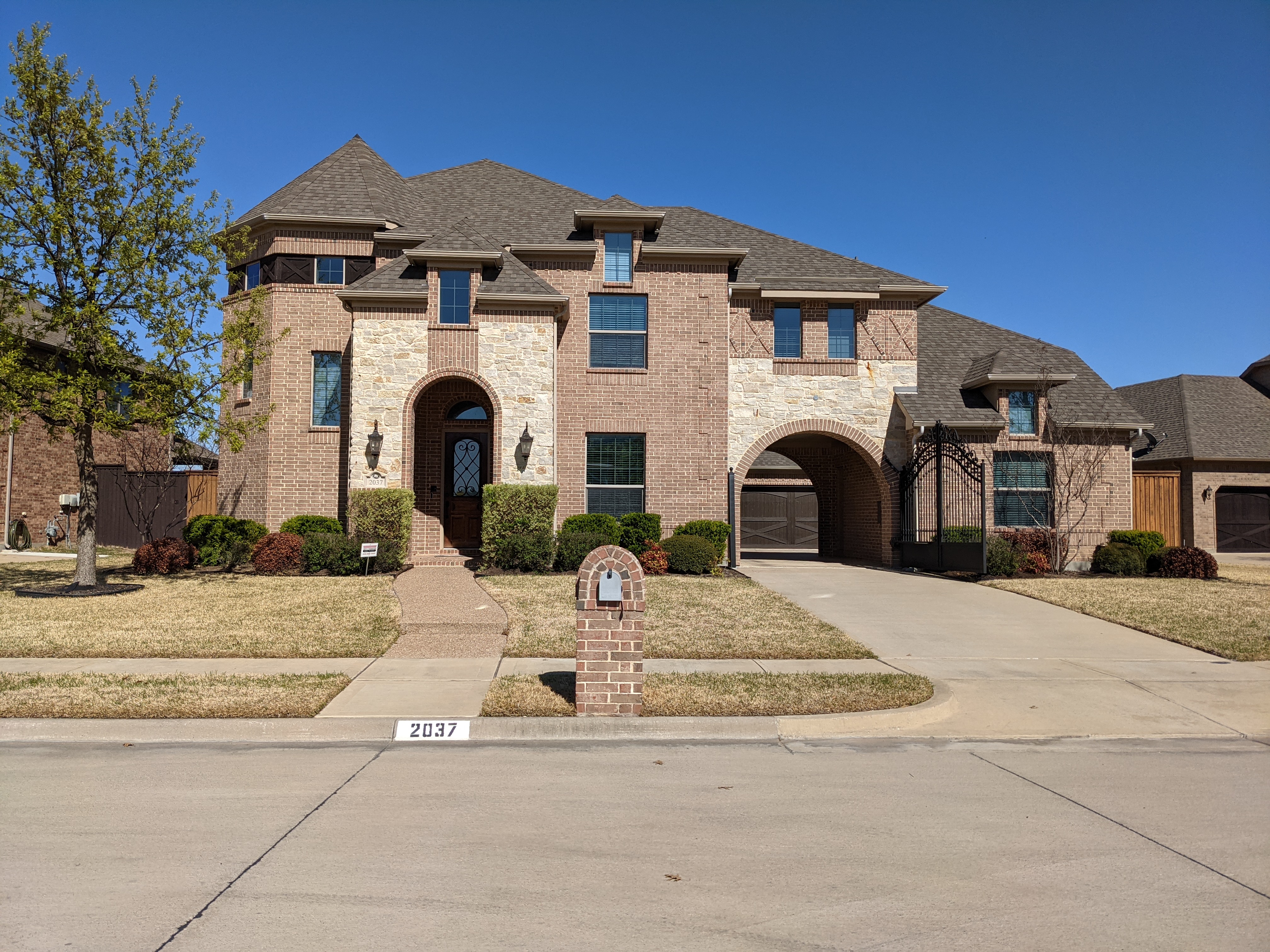 Exterior of 2037 Yosemite Lane