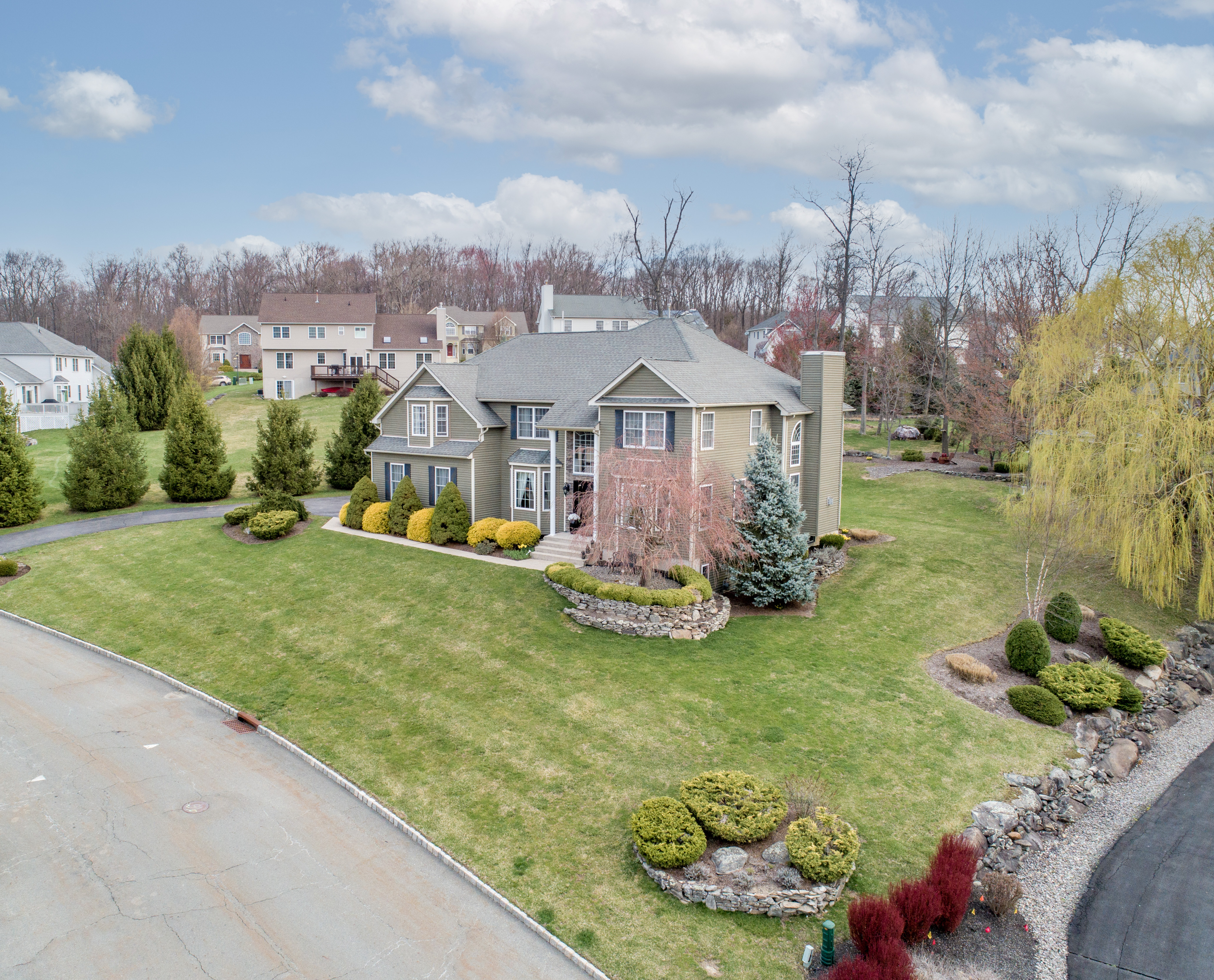 Exterior of 1022 Forest Glen