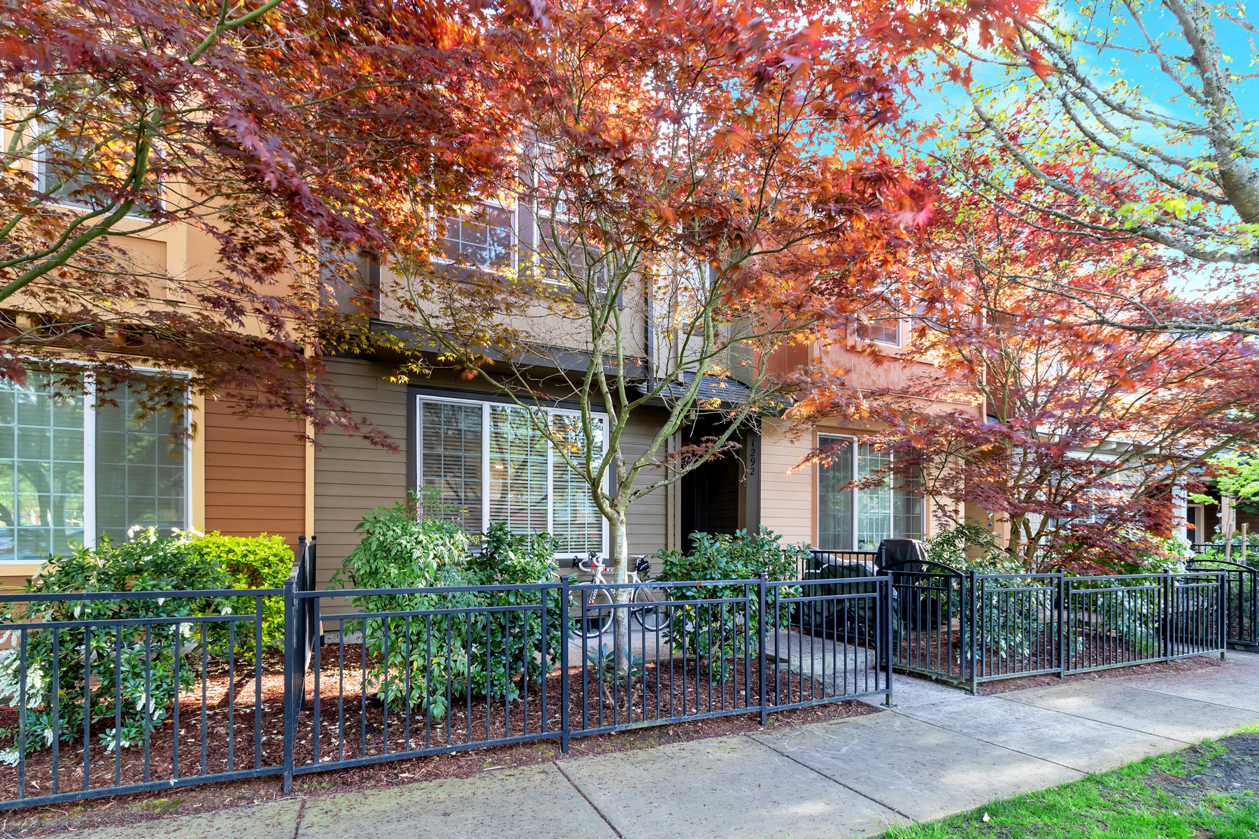 Exterior of 1292 Southeast Bianca Street