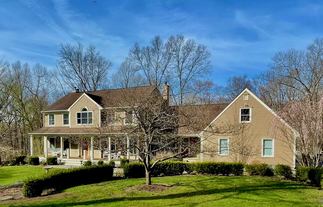 Exterior of 20 South Hollow Road