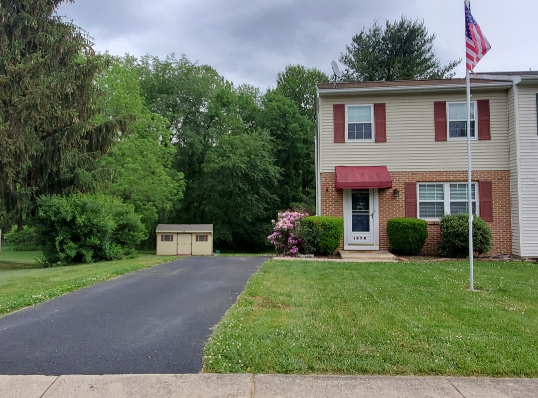 Exterior of 1078 Williamsburg Road