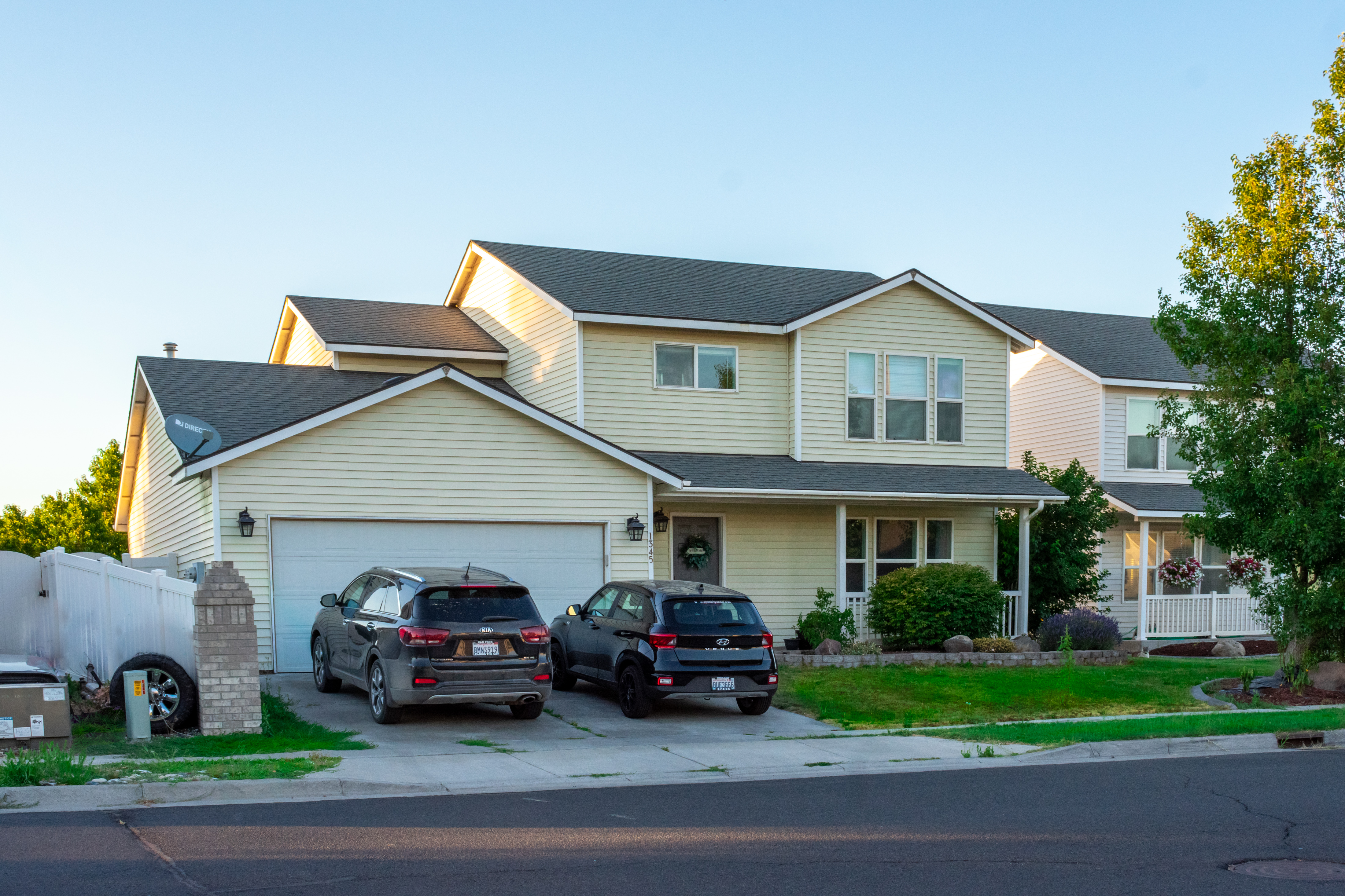Exterior of 1345 Northeast Gladys Drive