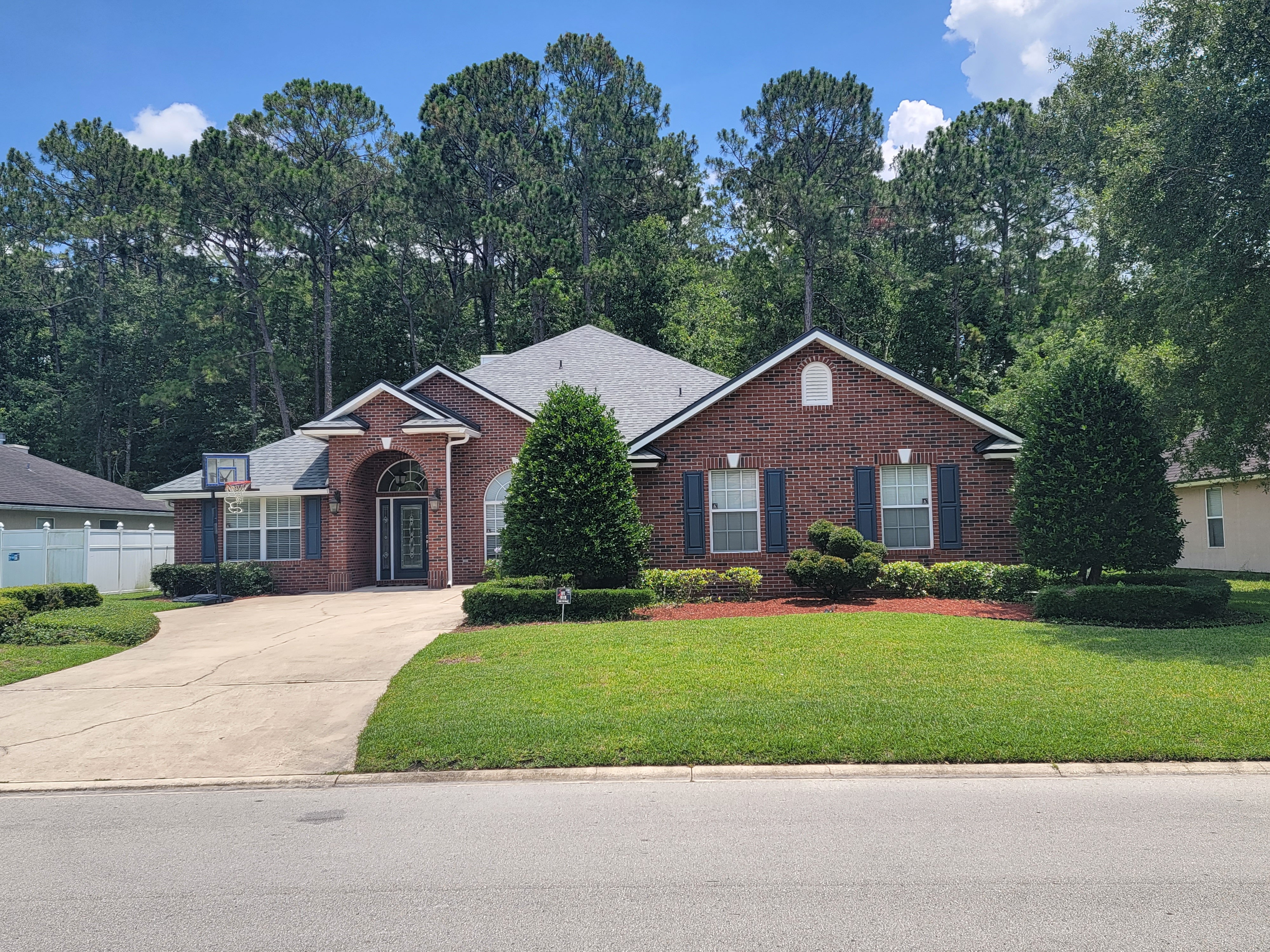 Exterior of 285 Sparrow Branch Circle