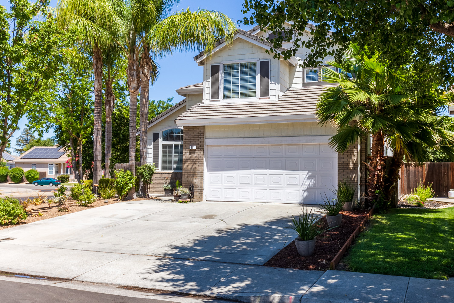 Exterior of 501 Sir Lancelot Court