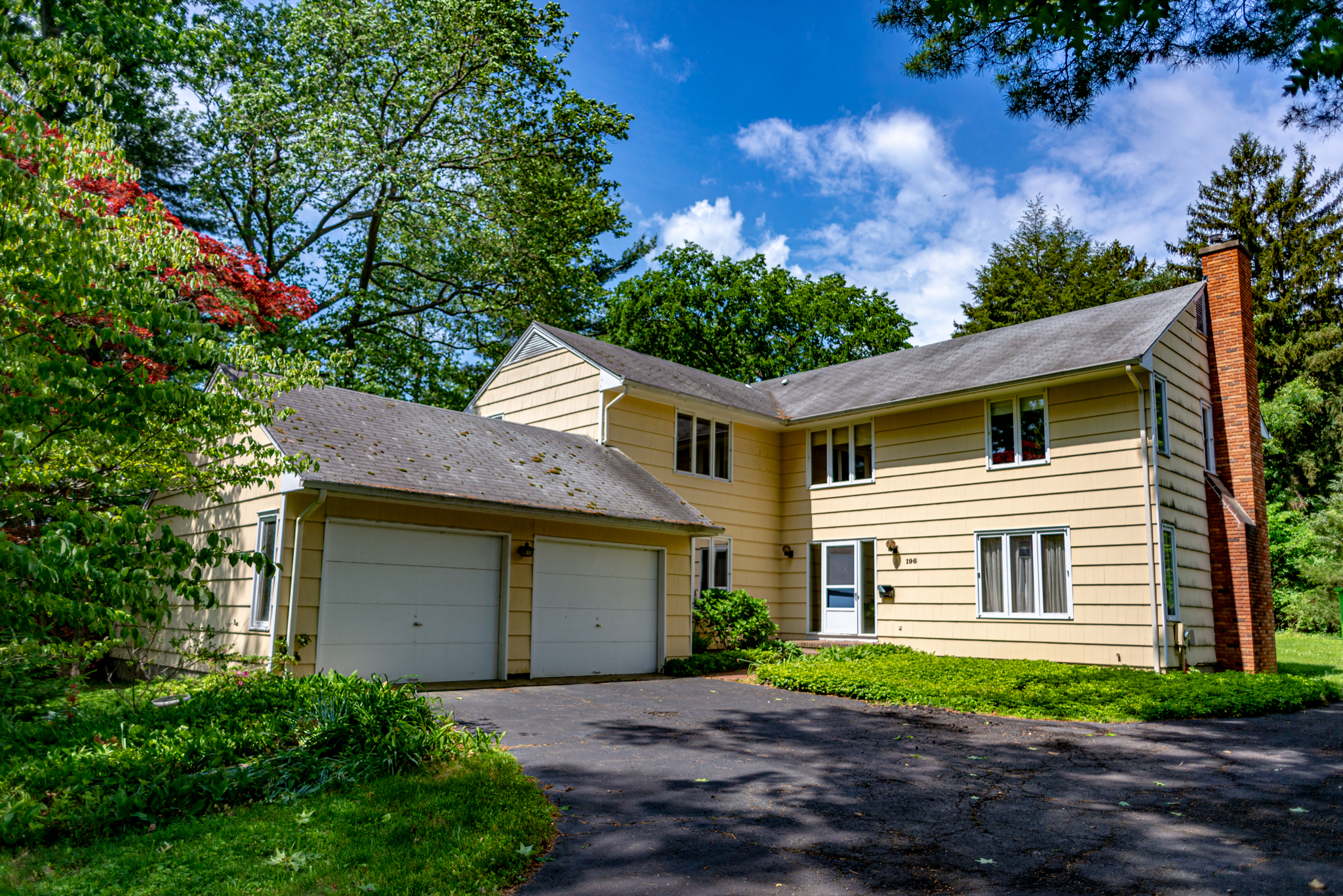 Exterior of 196 Snowden Lane