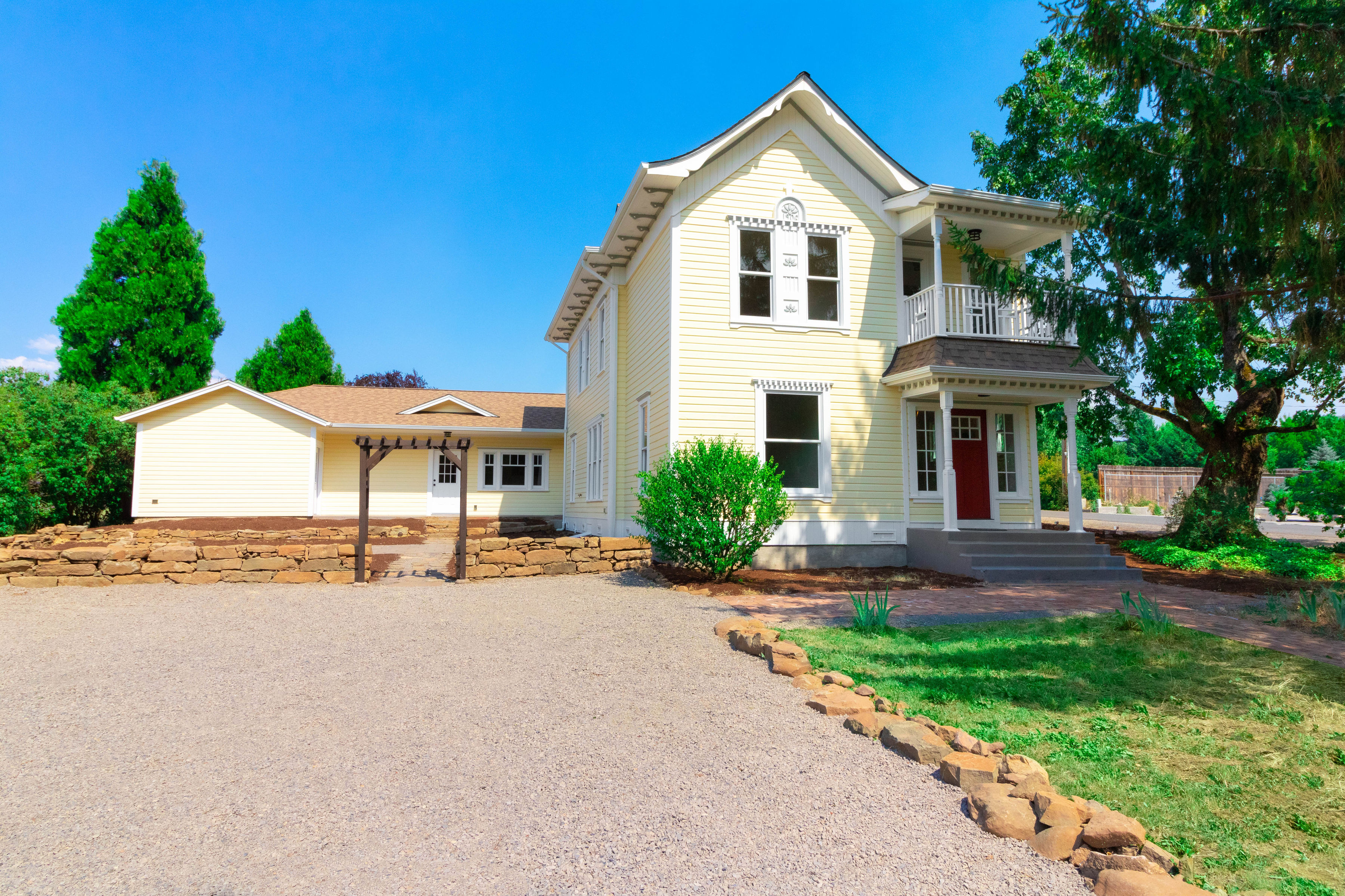 Exterior of 3003 Griffin Creek Road