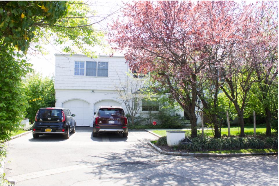 Exterior of 17 Copperbeech Lane