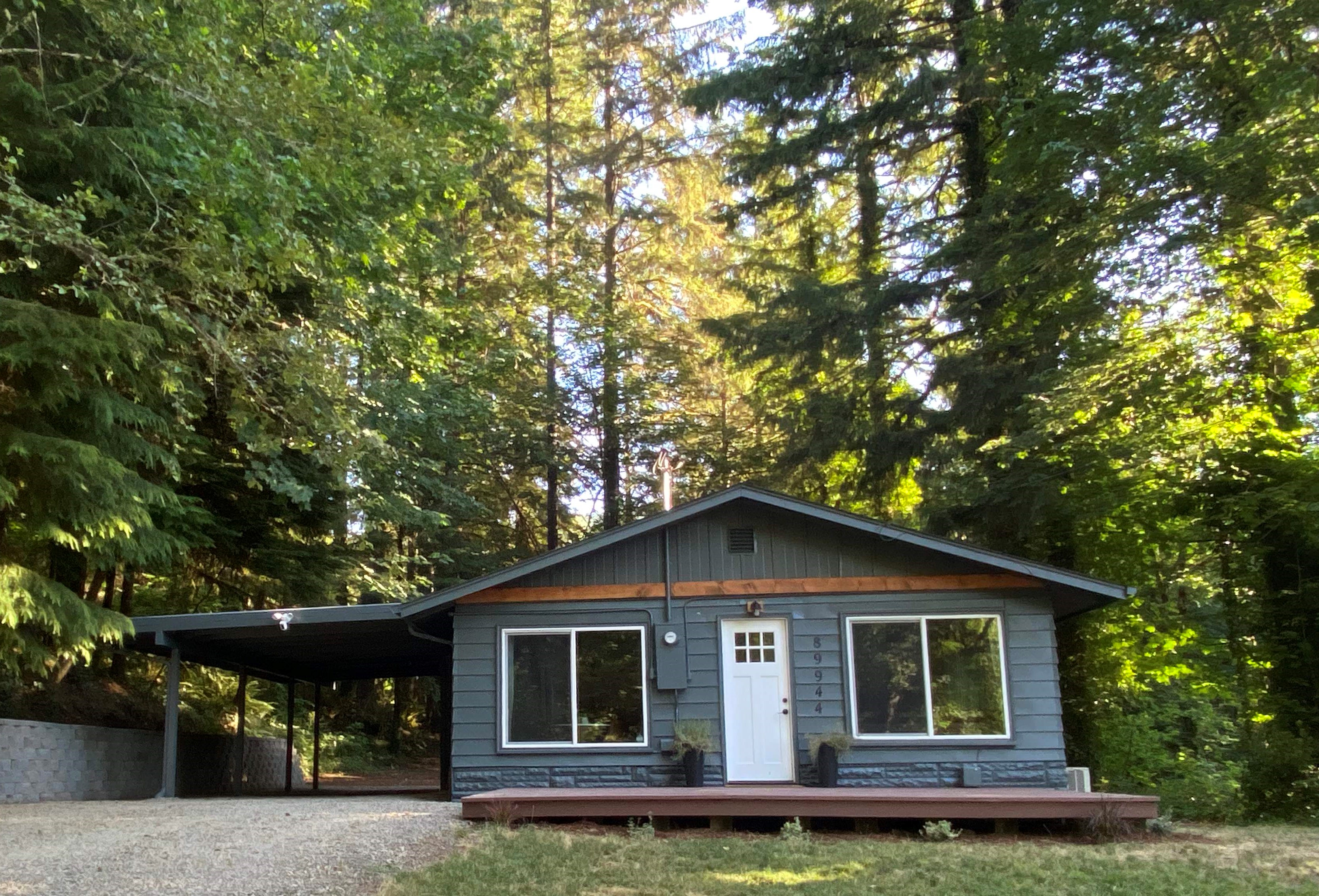 Exterior of 89944 Johnson Creek Road