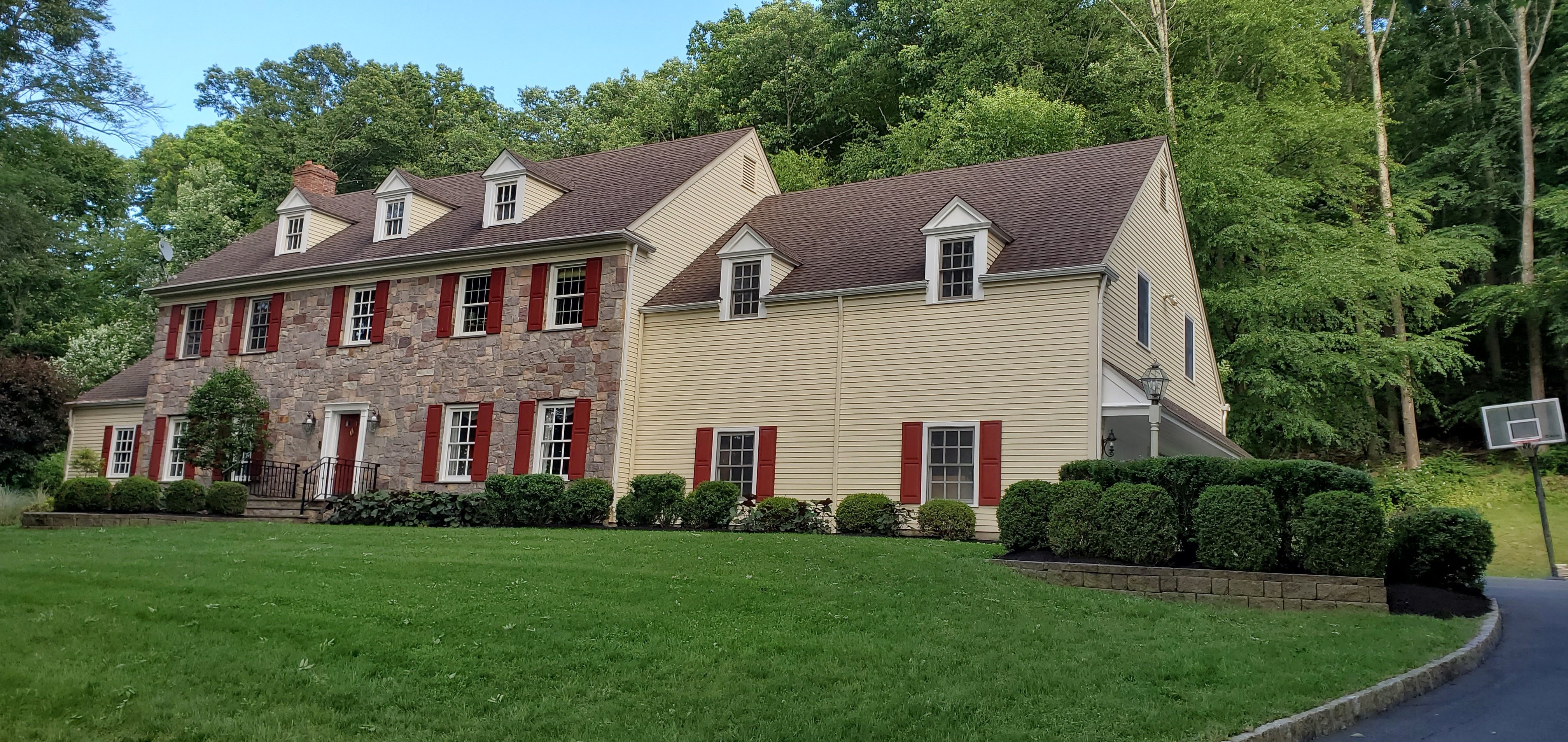 Exterior of 4 Shenandoah Court