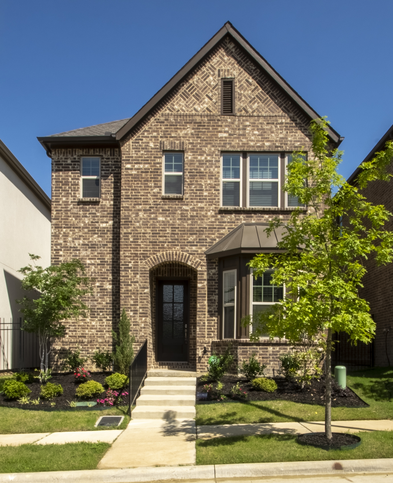 Exterior of 6827 Verandah Way