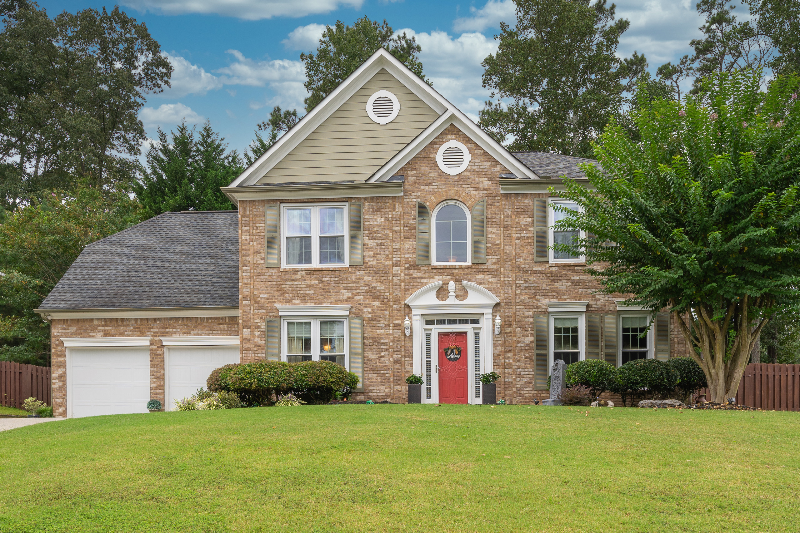 Exterior of 3355 Chadbourne Trail