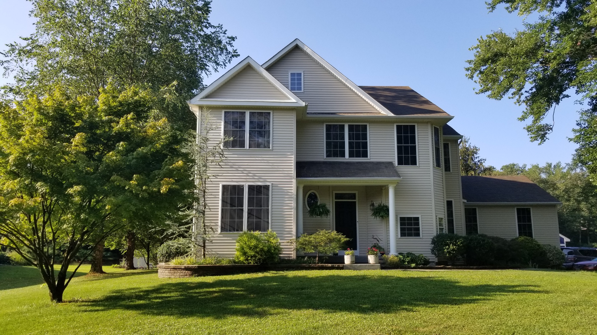 Exterior of 113 Lauren Way