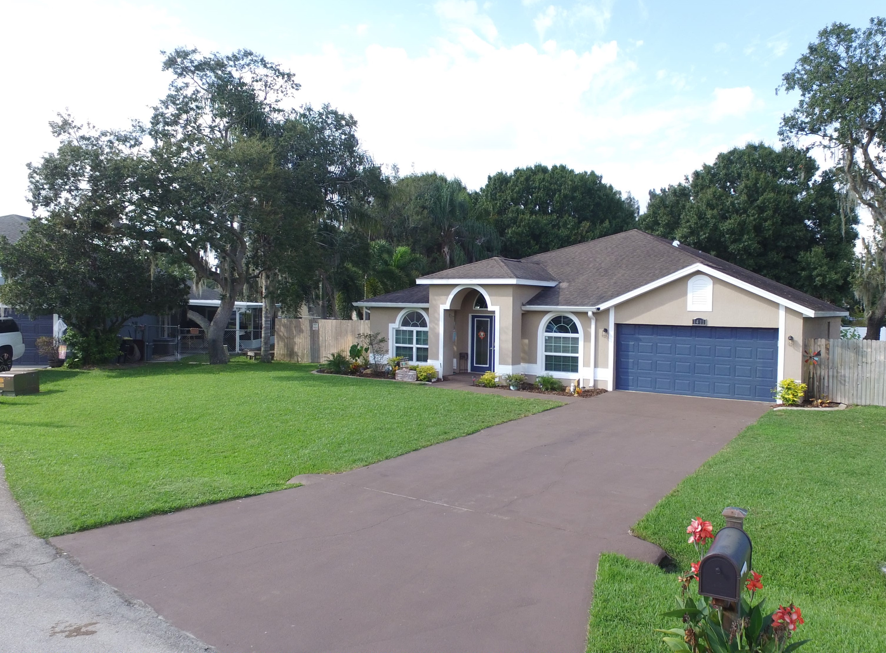 Exterior of 1411 Berkley Court