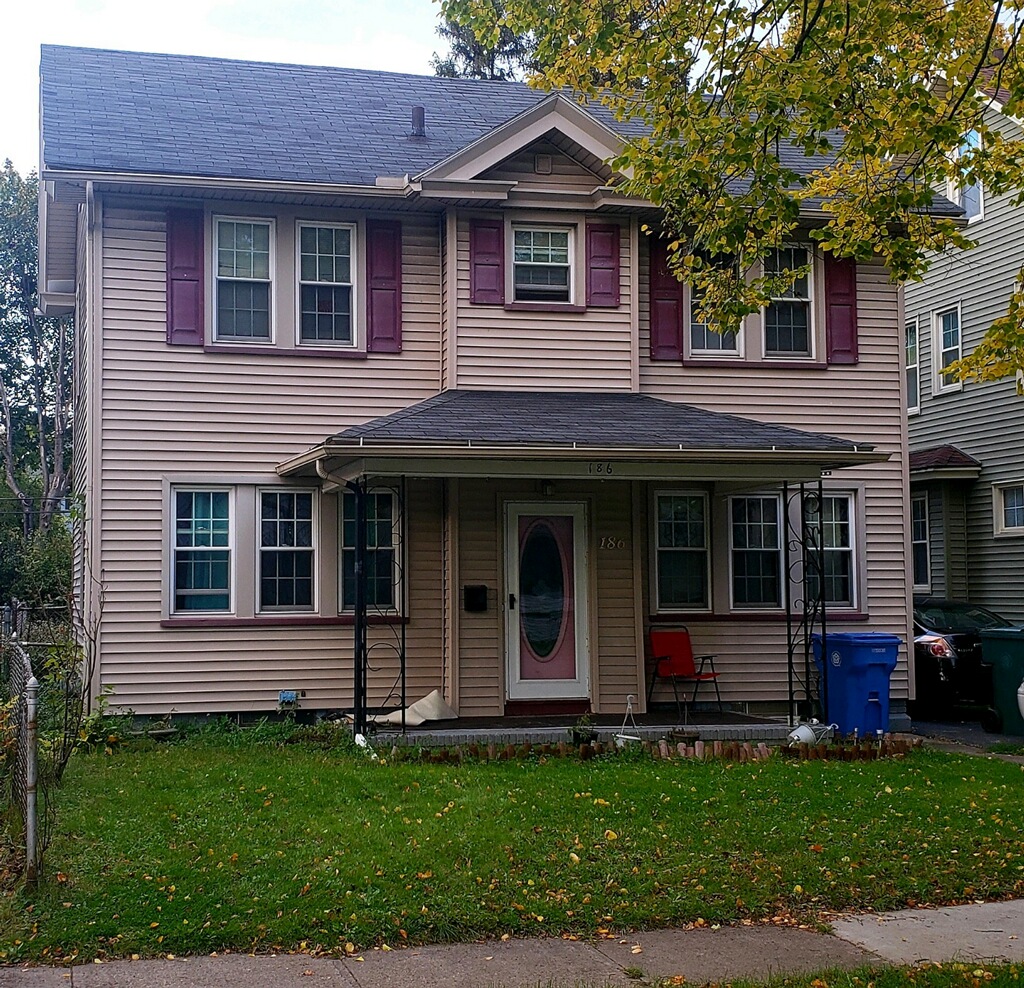Exterior of 186 Winbourne Road