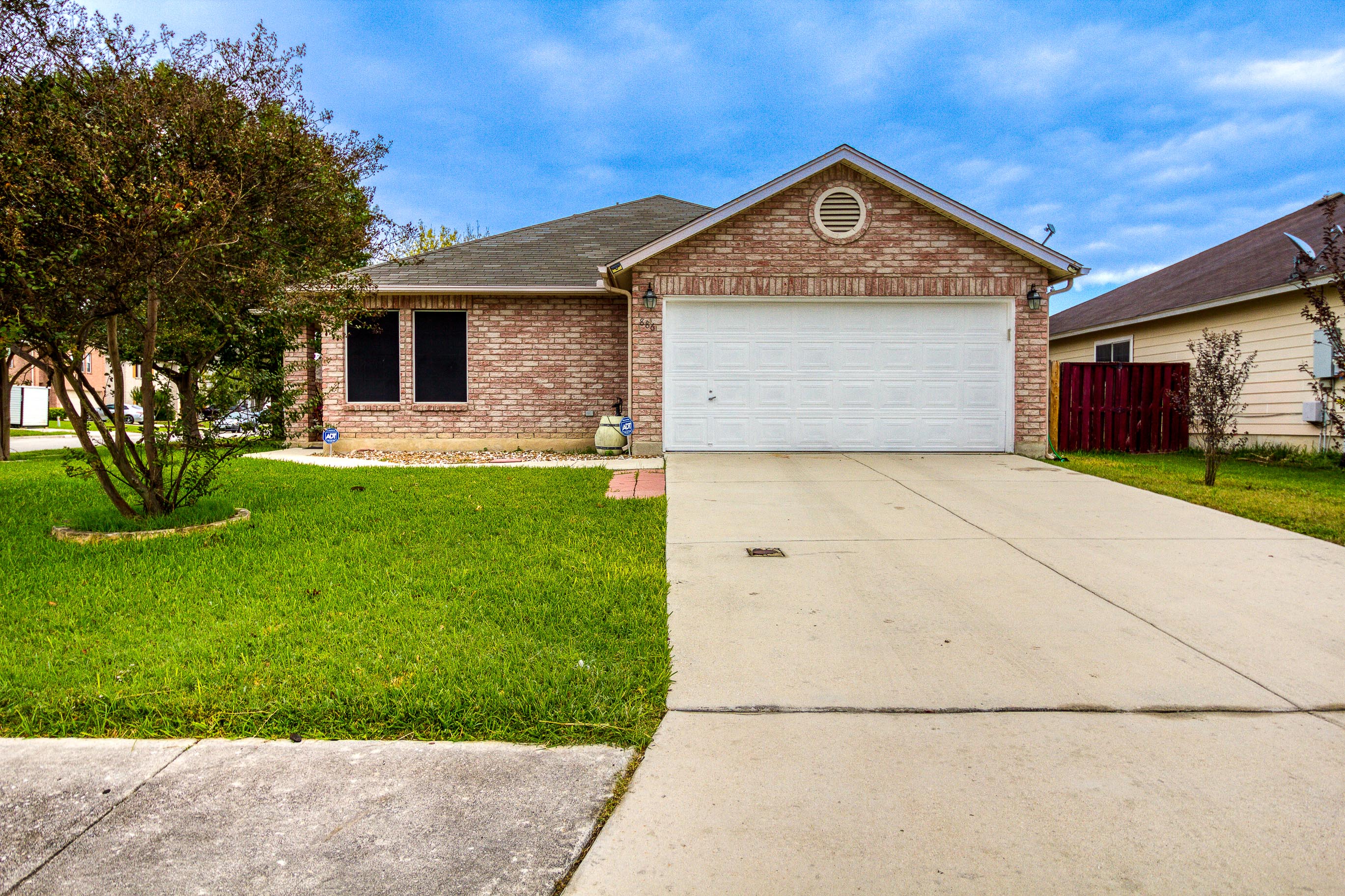 Exterior of 886 Spyglass Drive