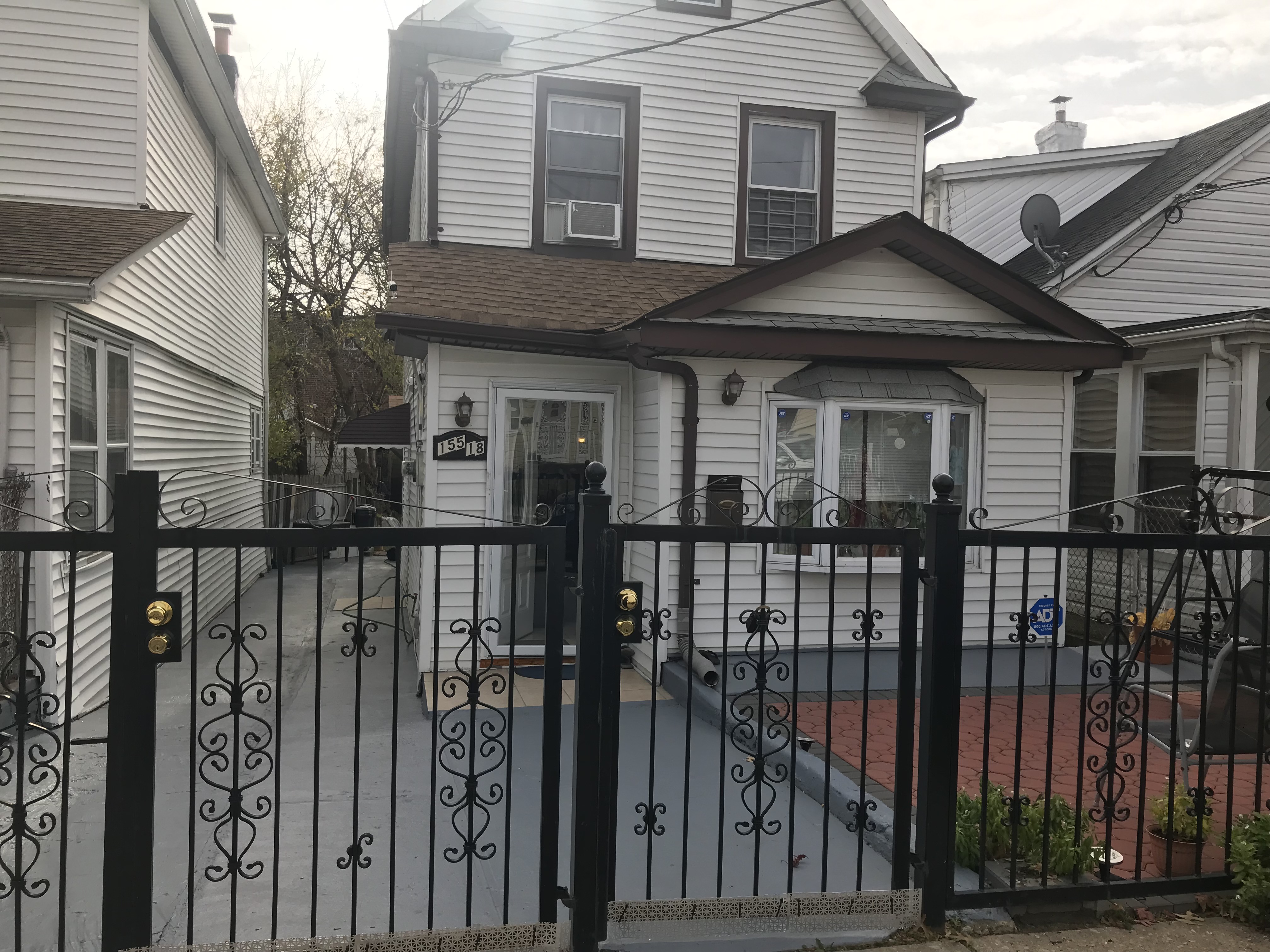 Exterior of 155-18 113th Avenue