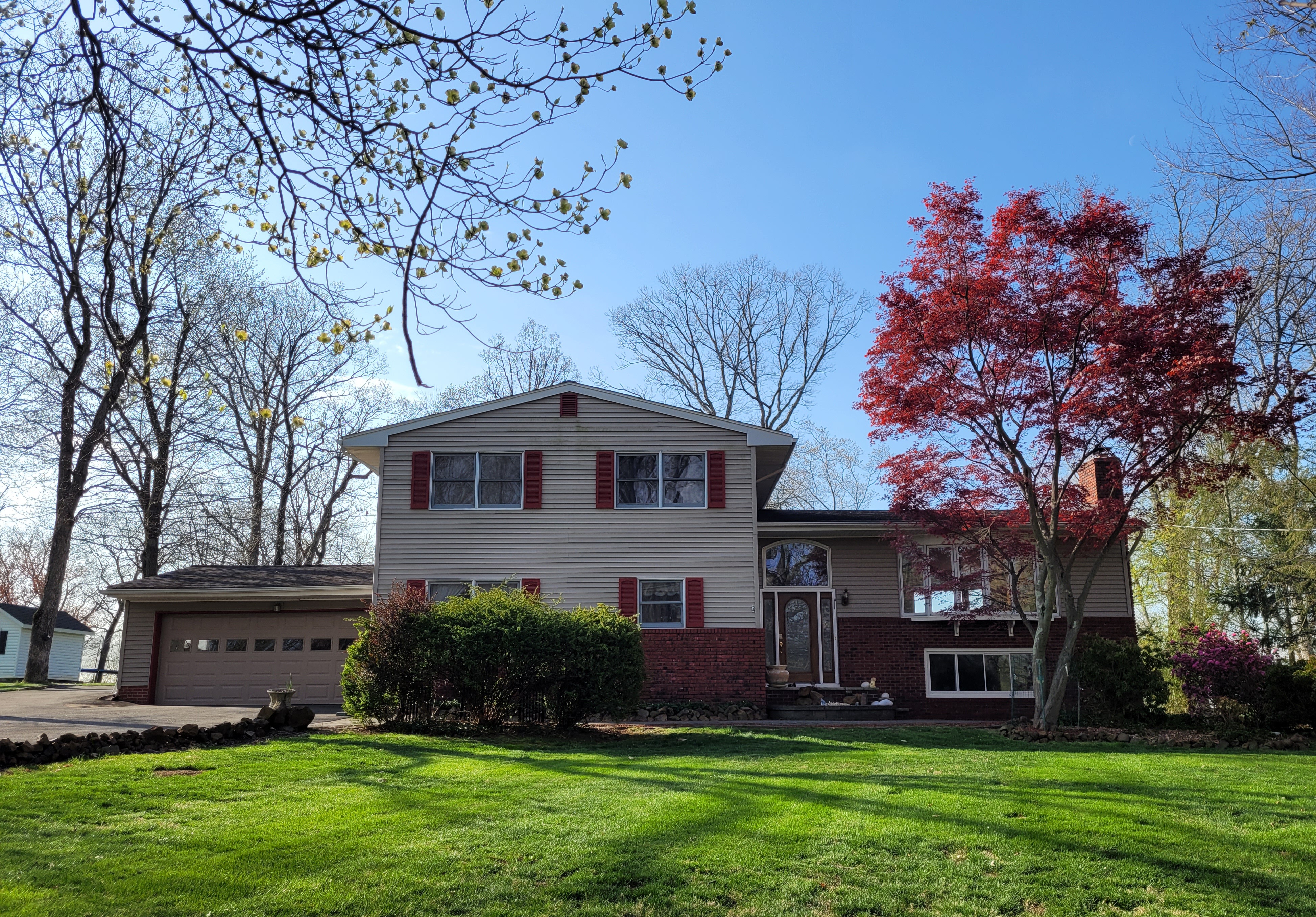 Exterior of 32 Hillcrest Road