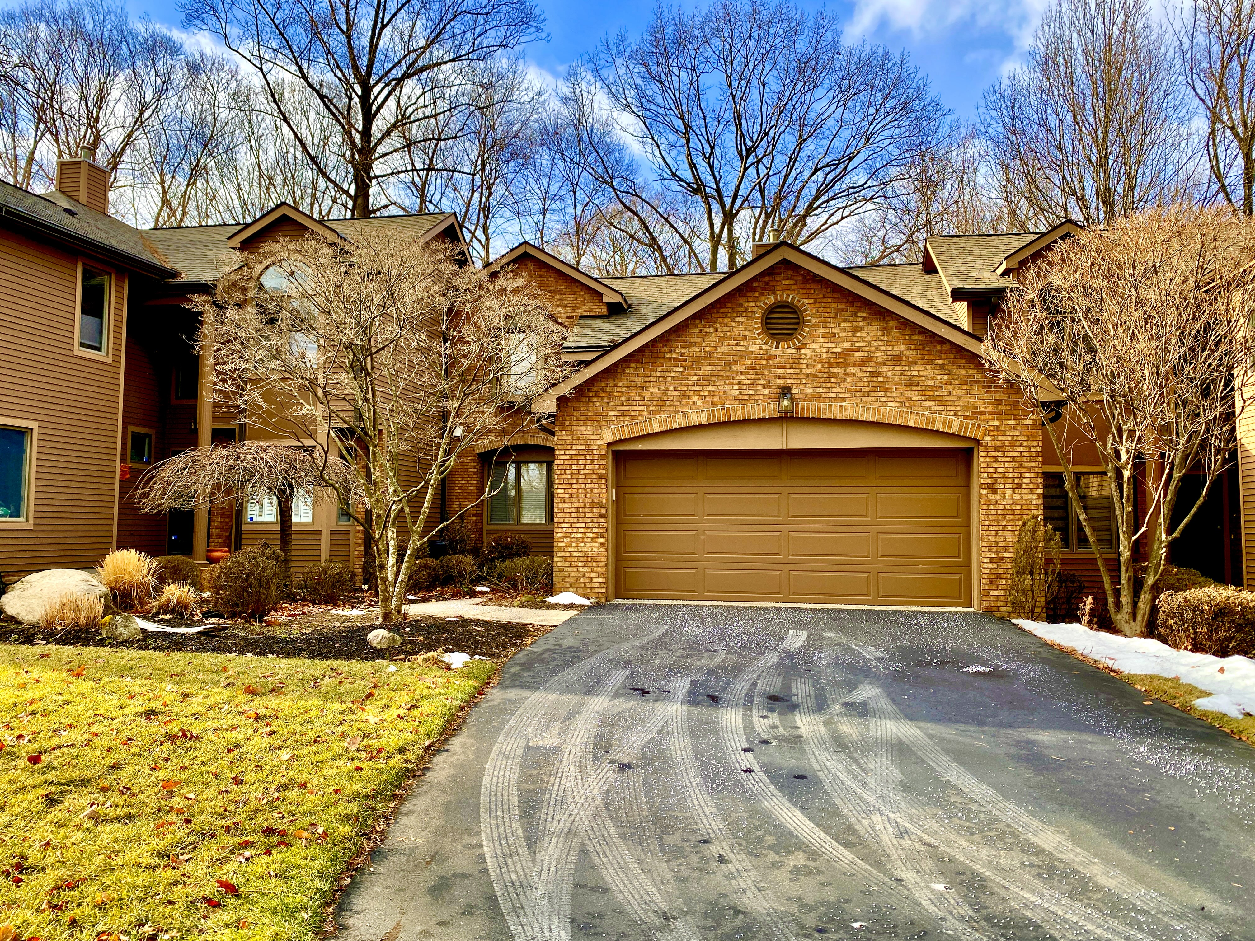 Exterior of 17 Lakeview Drive