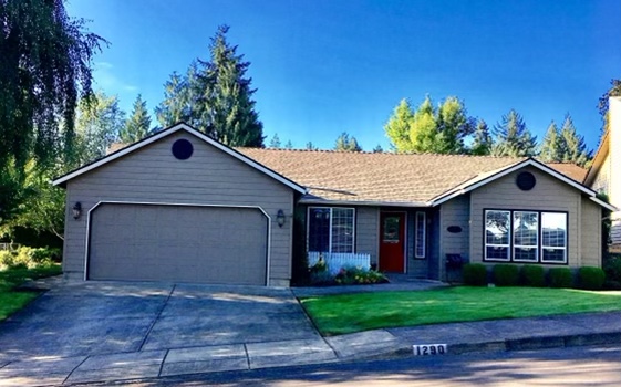 Exterior of 1290 Mandy Court Southeast