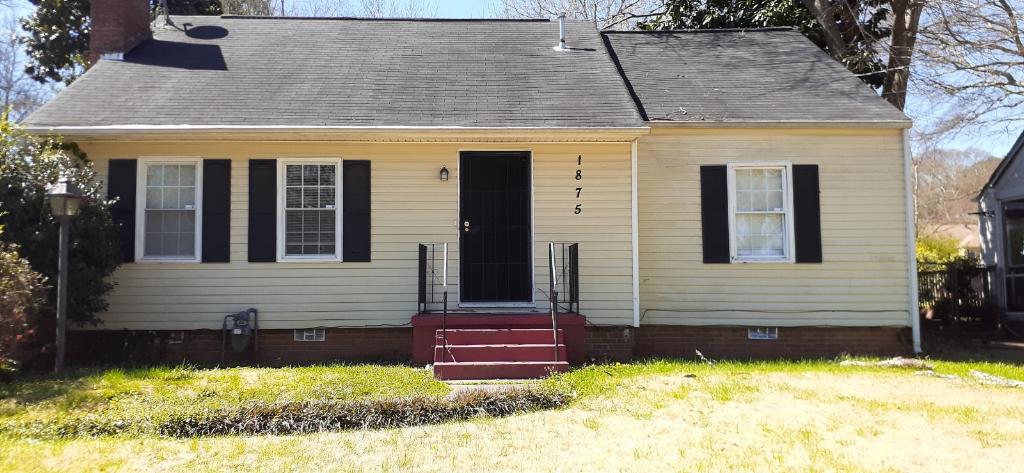 Exterior of 1875 Langston Avenue Southwest