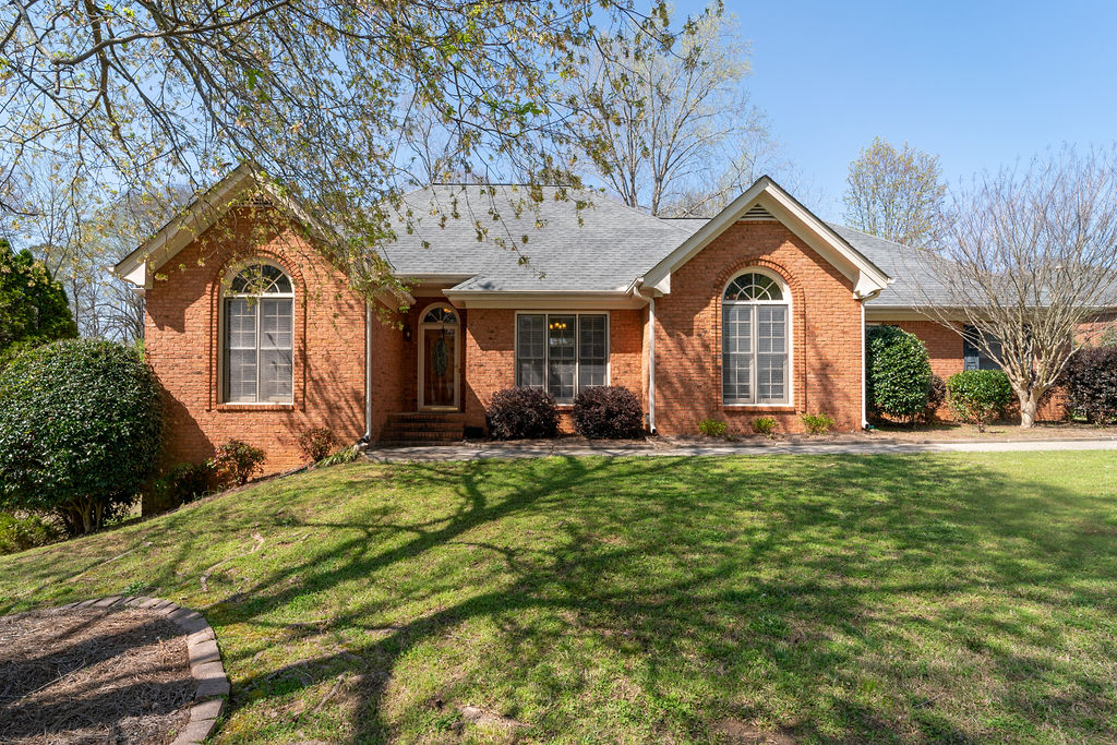 Exterior of 2081 Weatherstone Circle Southeast