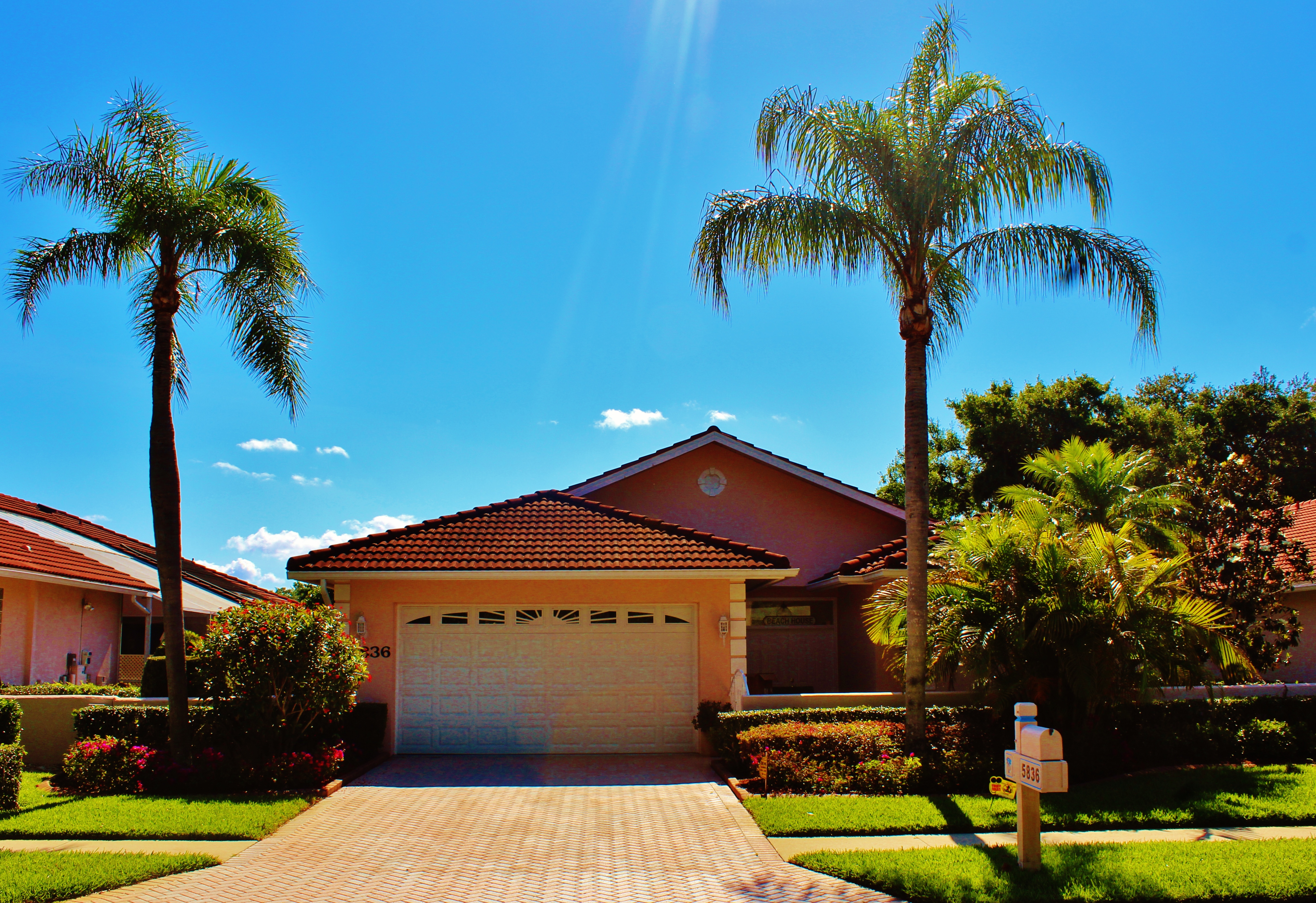 Exterior of 5836 Lakeside Woods Circle