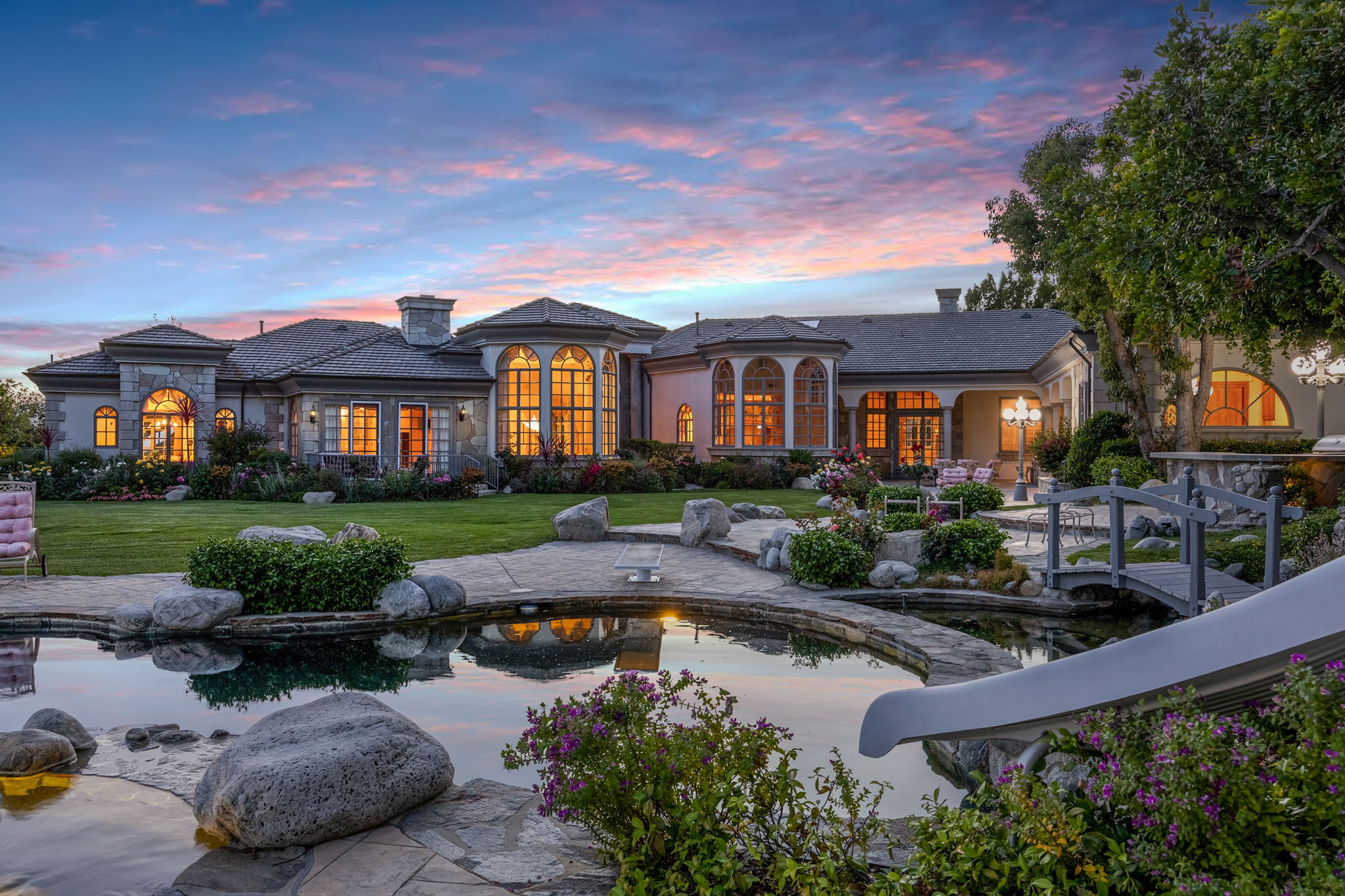 Exterior of 1063 Vista Ridge Lane