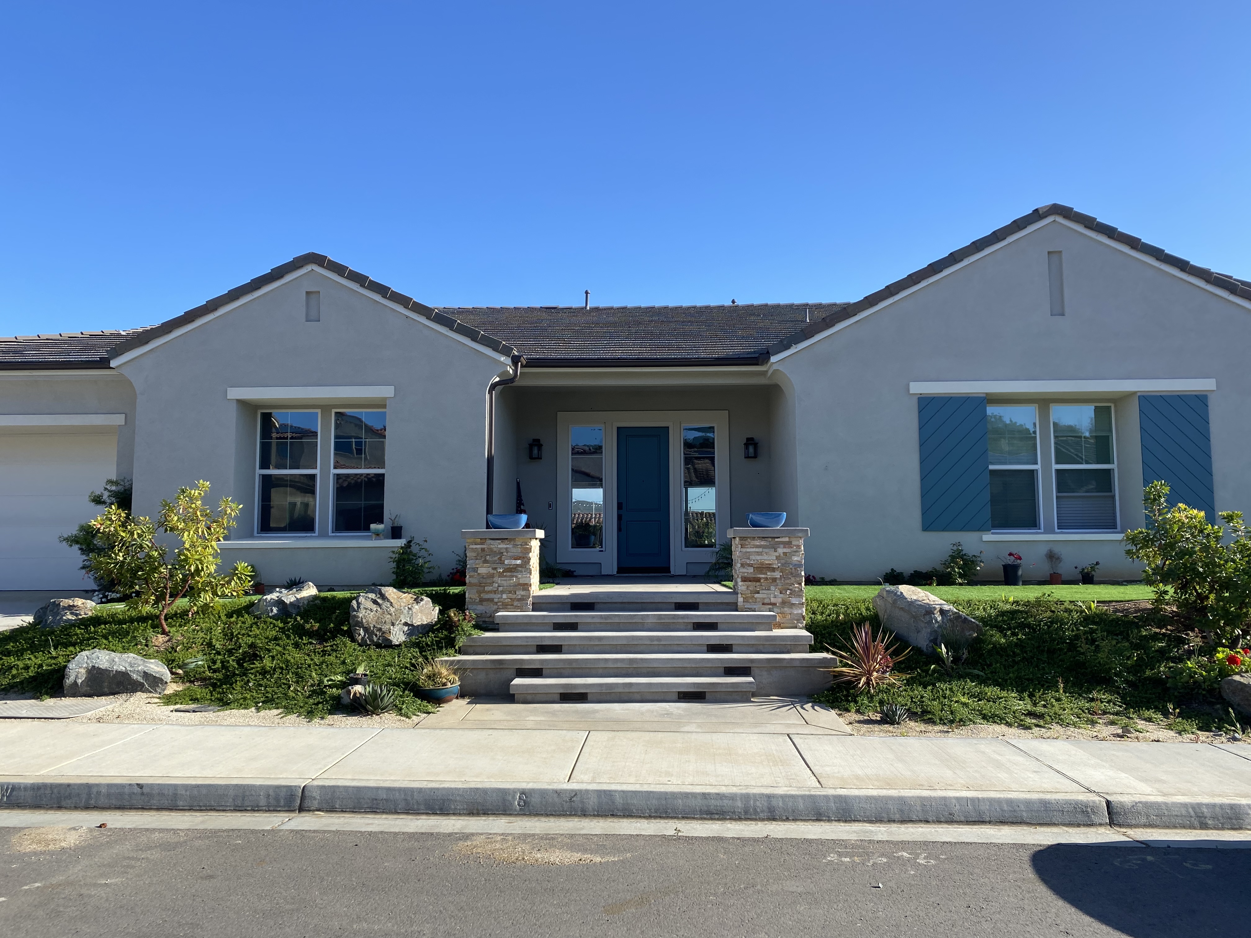 Exterior of 2922 Side Saddle Lane