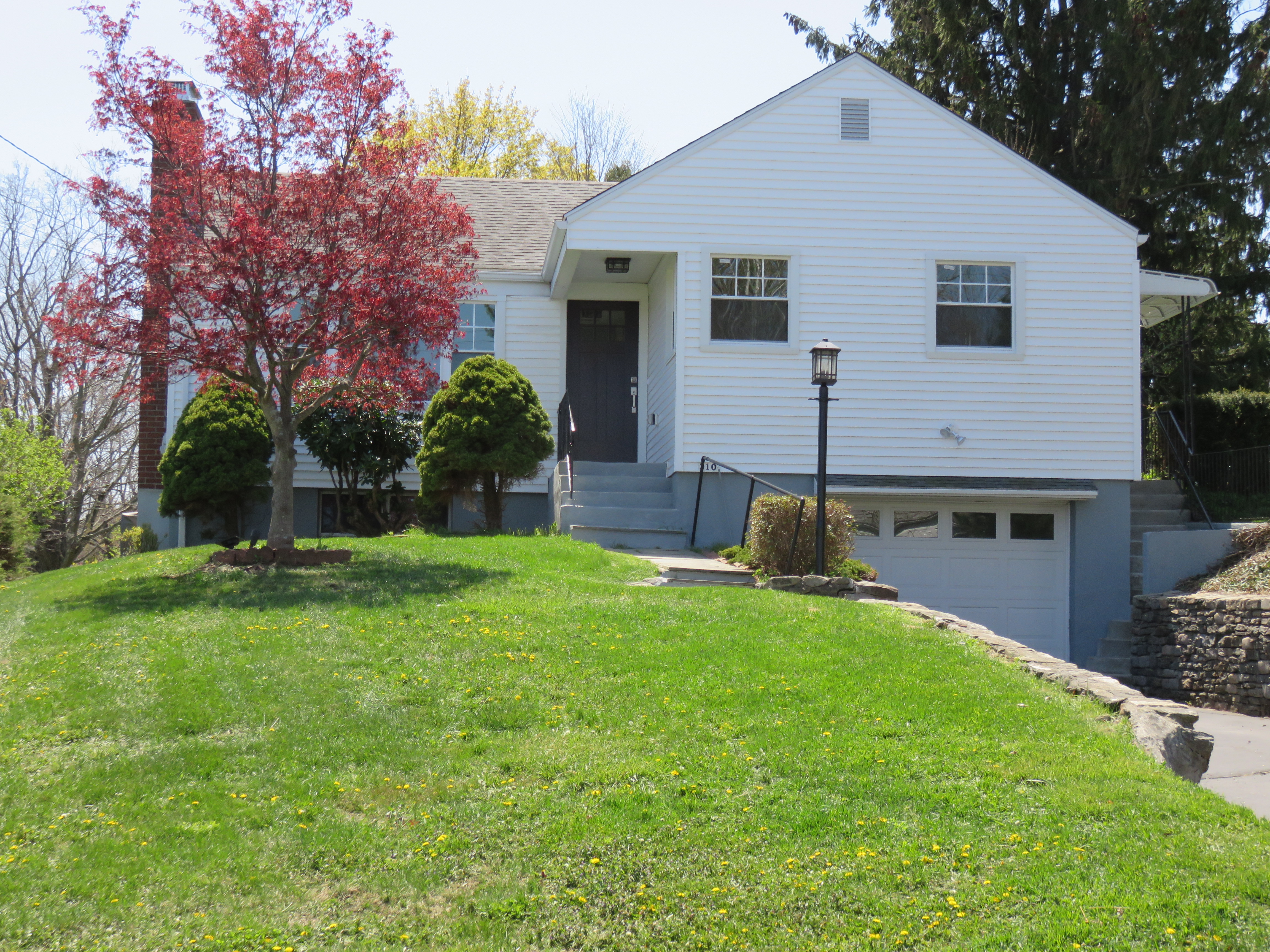 Exterior of 310 Dix Road