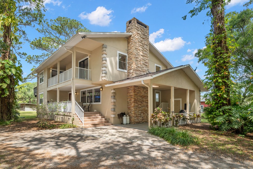 Exterior of 9700 94th Street North