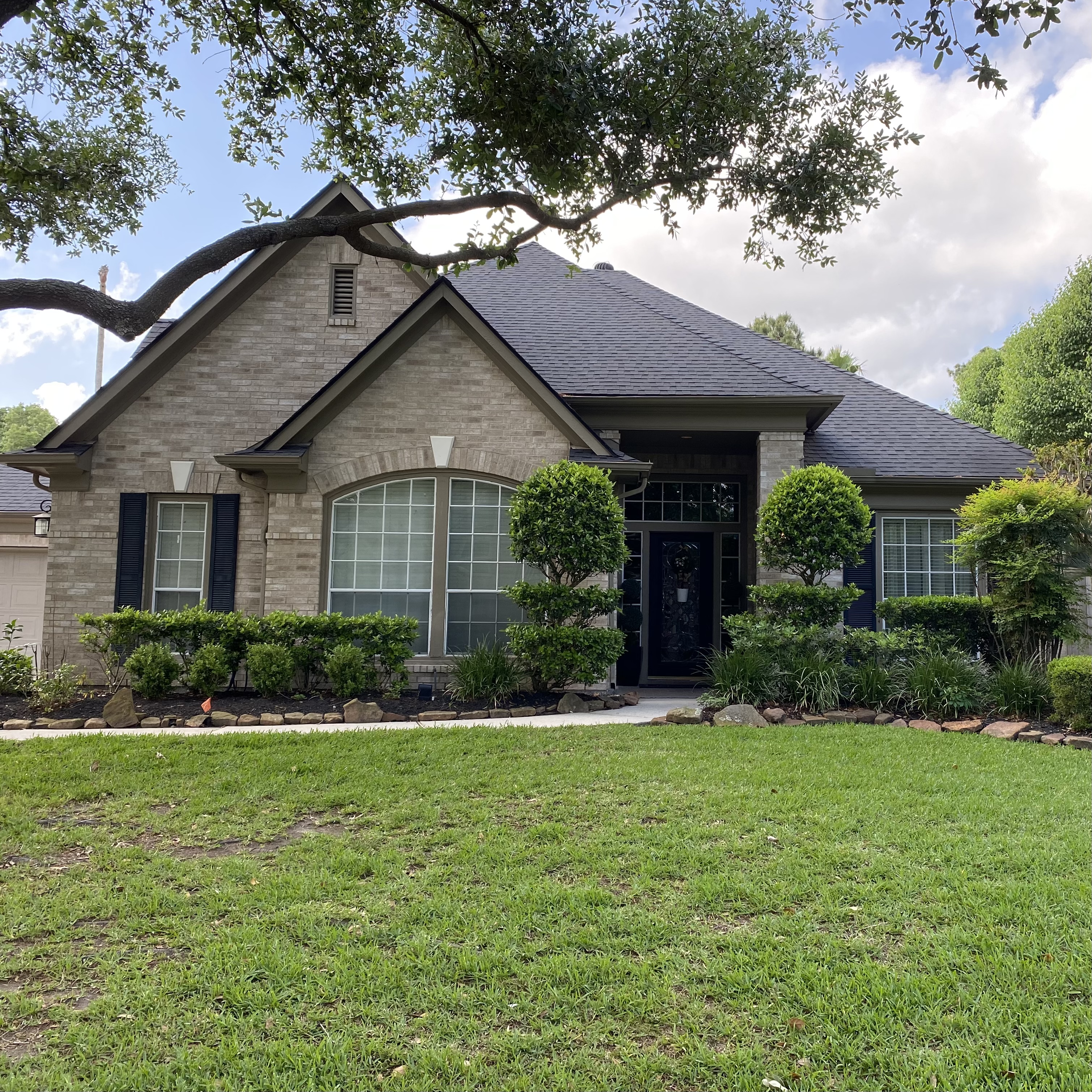 Exterior of 2302 Pine Blossom Court