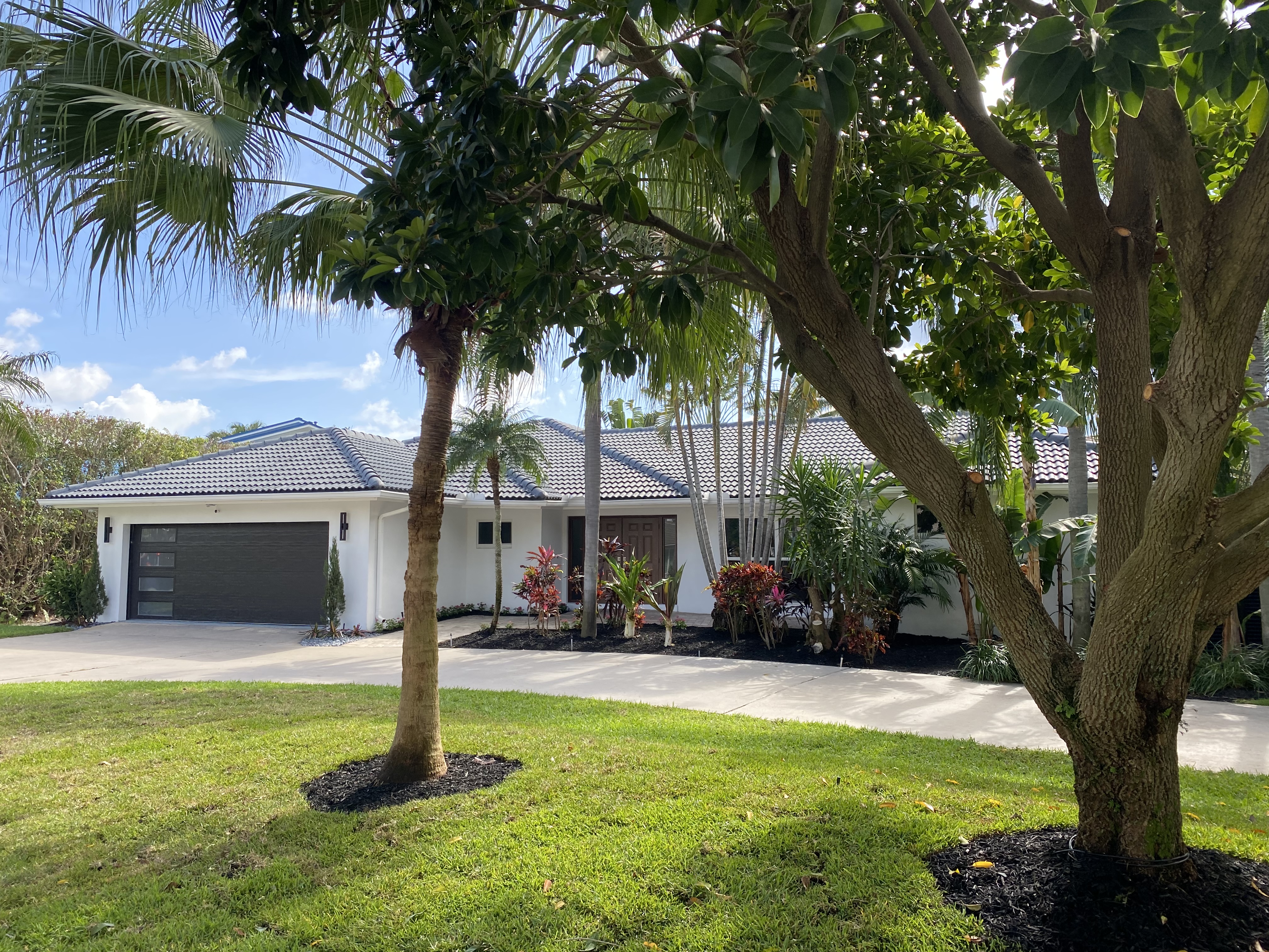 Exterior of 7700 Northeast Spanish Trail Court