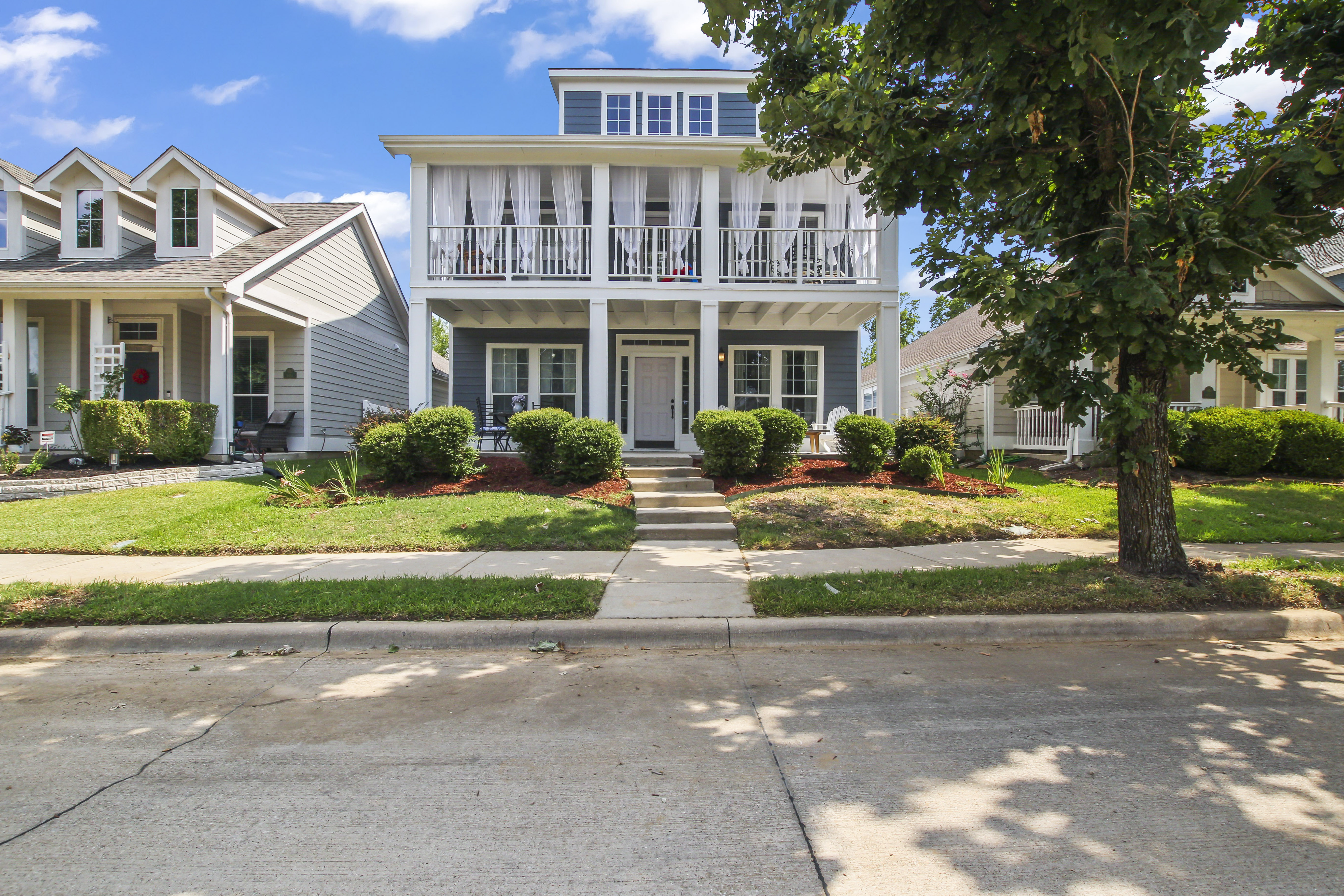 Exterior of 9812 Cherry Hill Lane