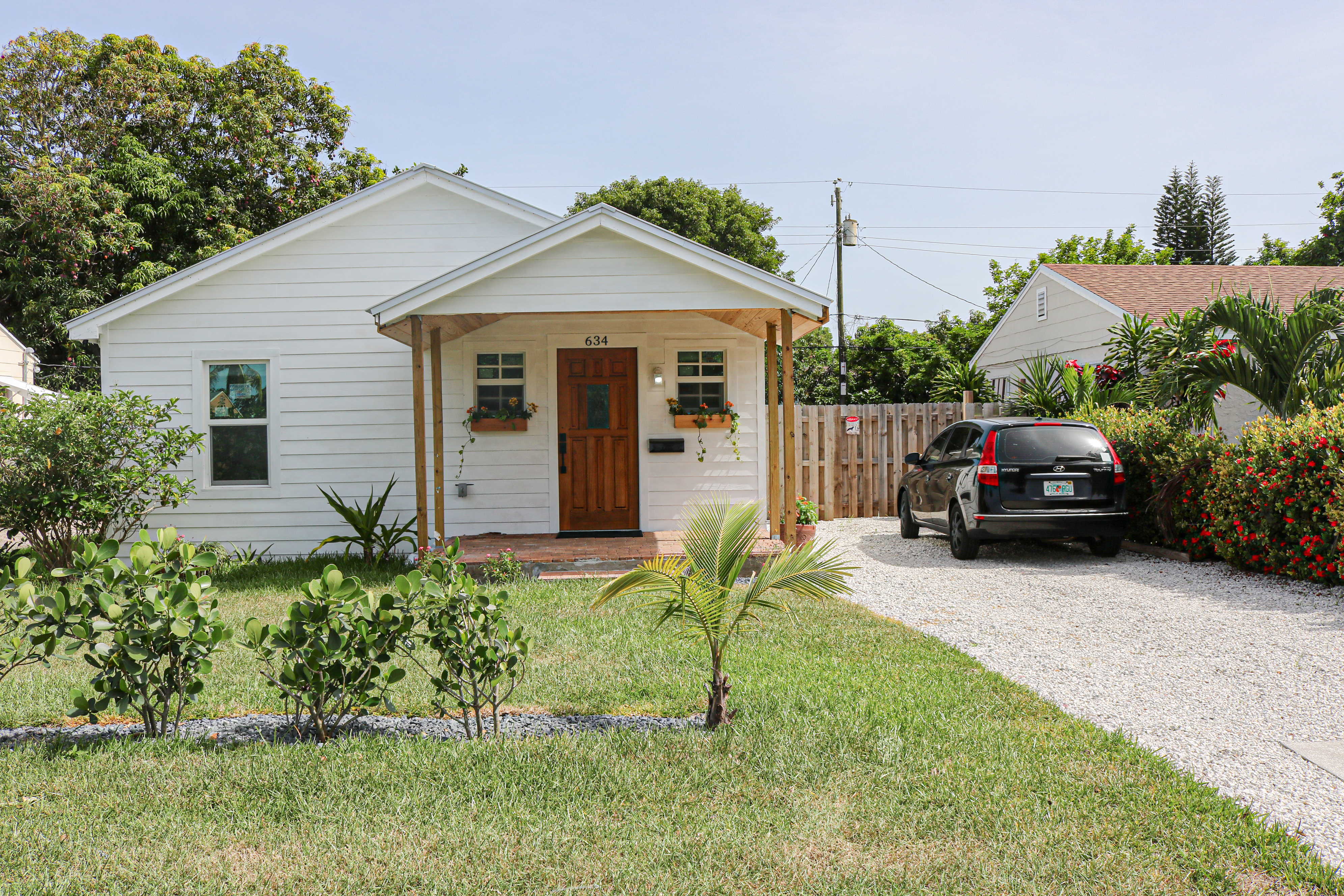 Exterior of 634 49th Street