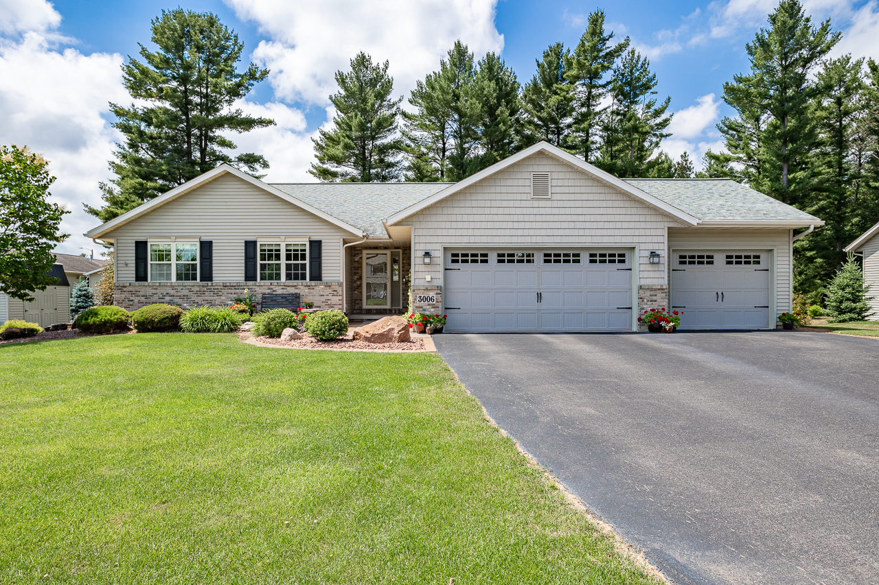 Exterior of 3006 Silver Hawk Way