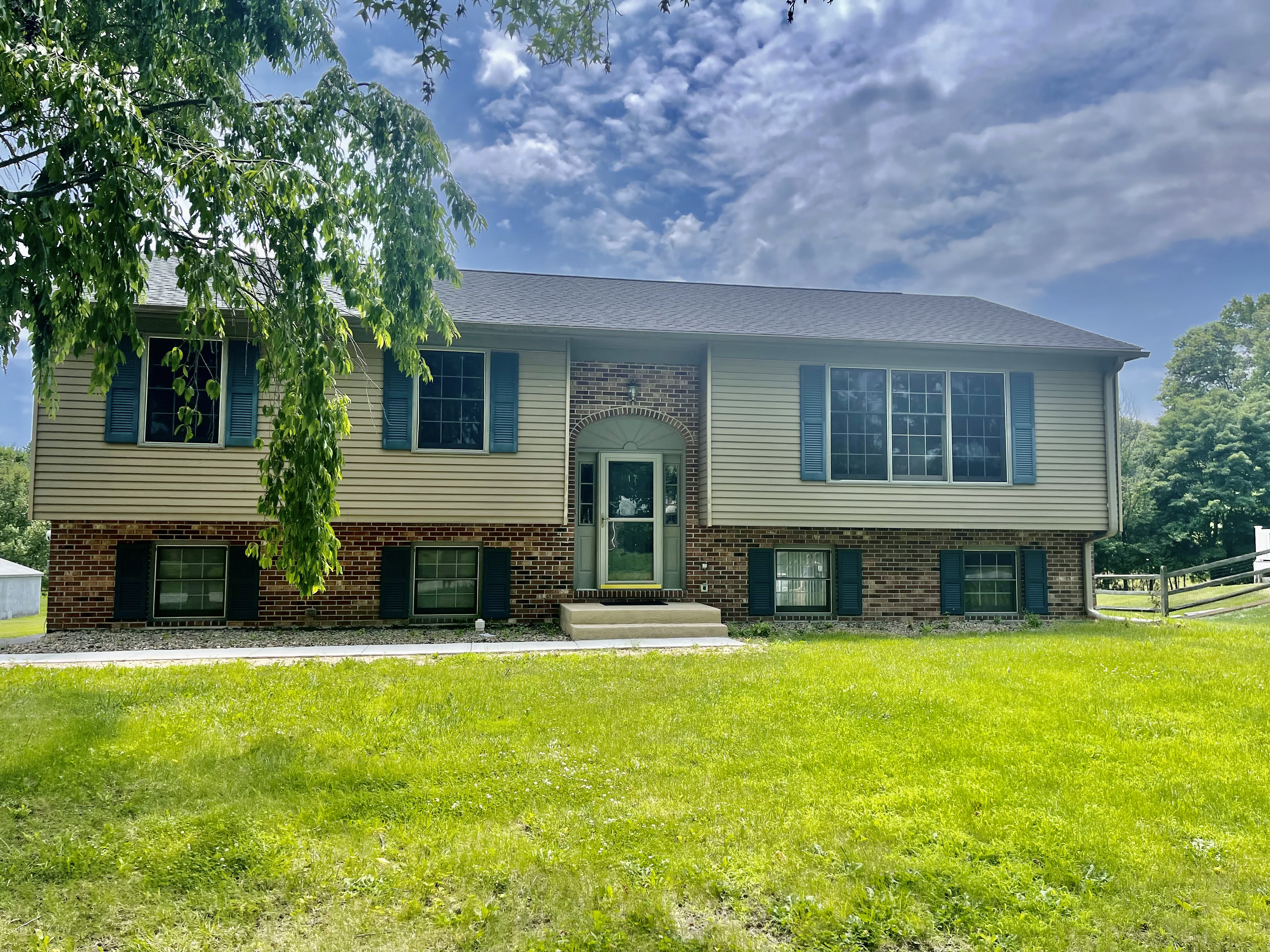 Exterior of 817 Jeffrey Pine Drive