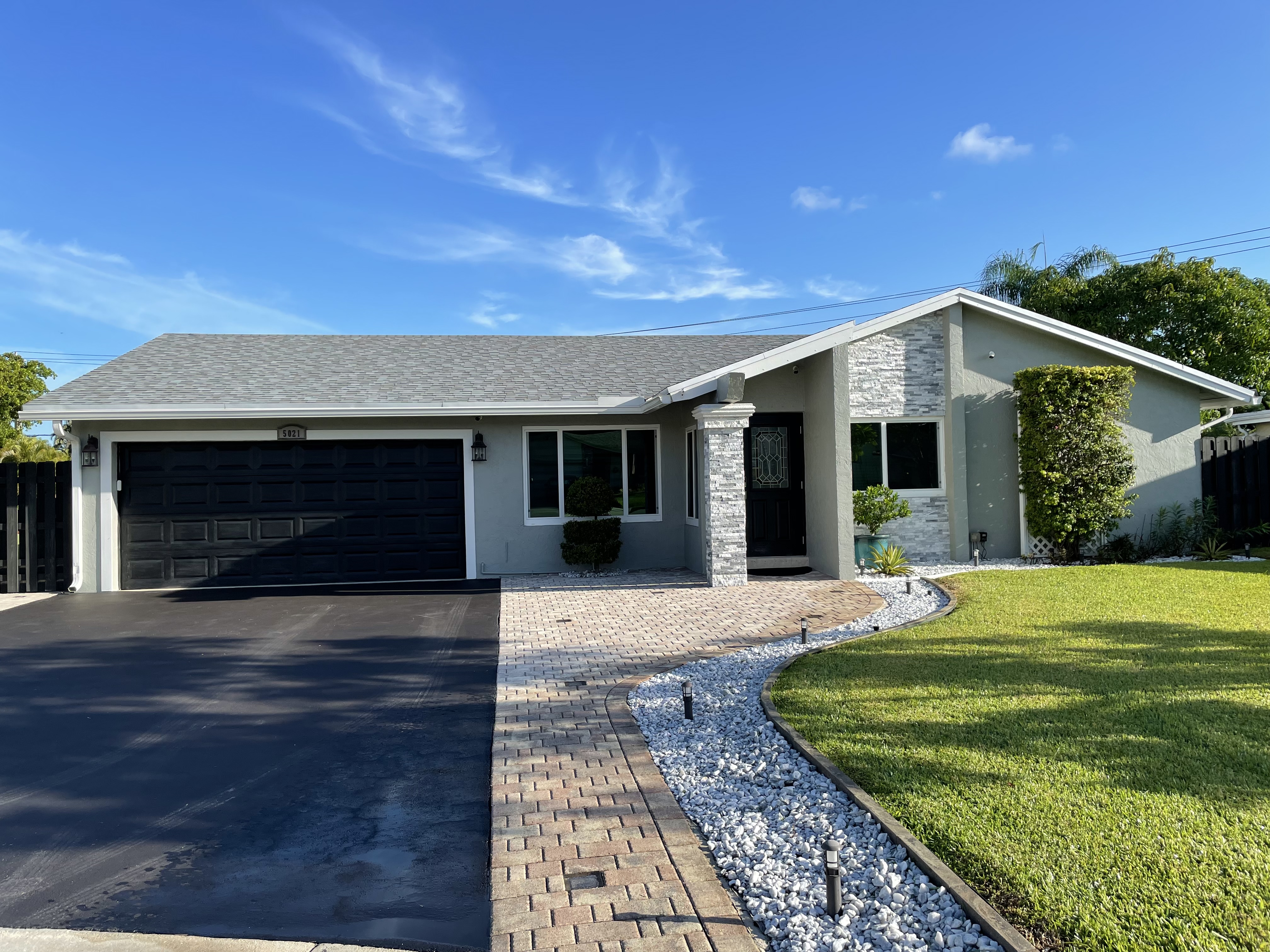 Exterior of 5021 Southwest 11th Circle