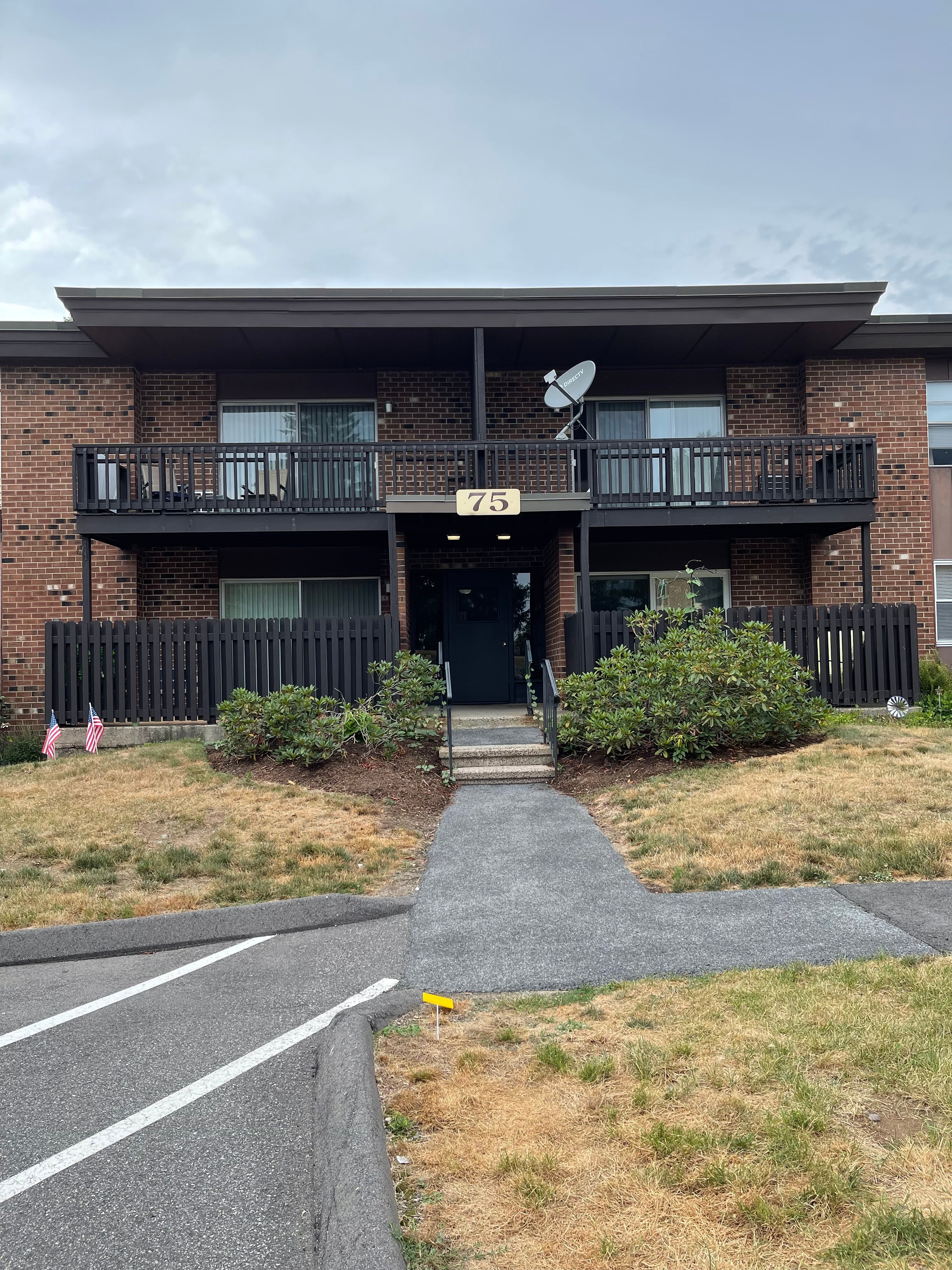 Exterior of 75 Balance Rock Road