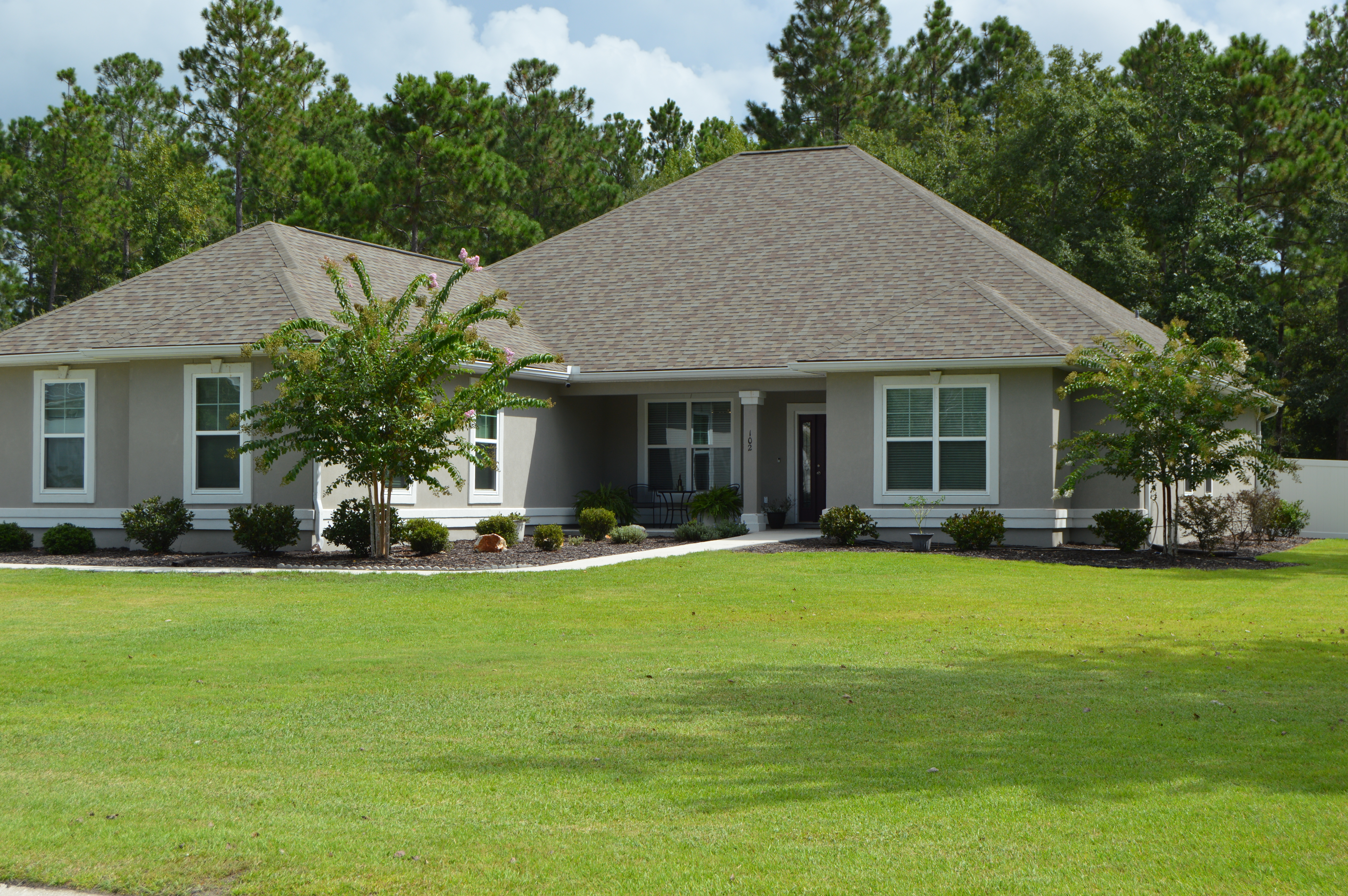 Exterior of 102 Pennington Way