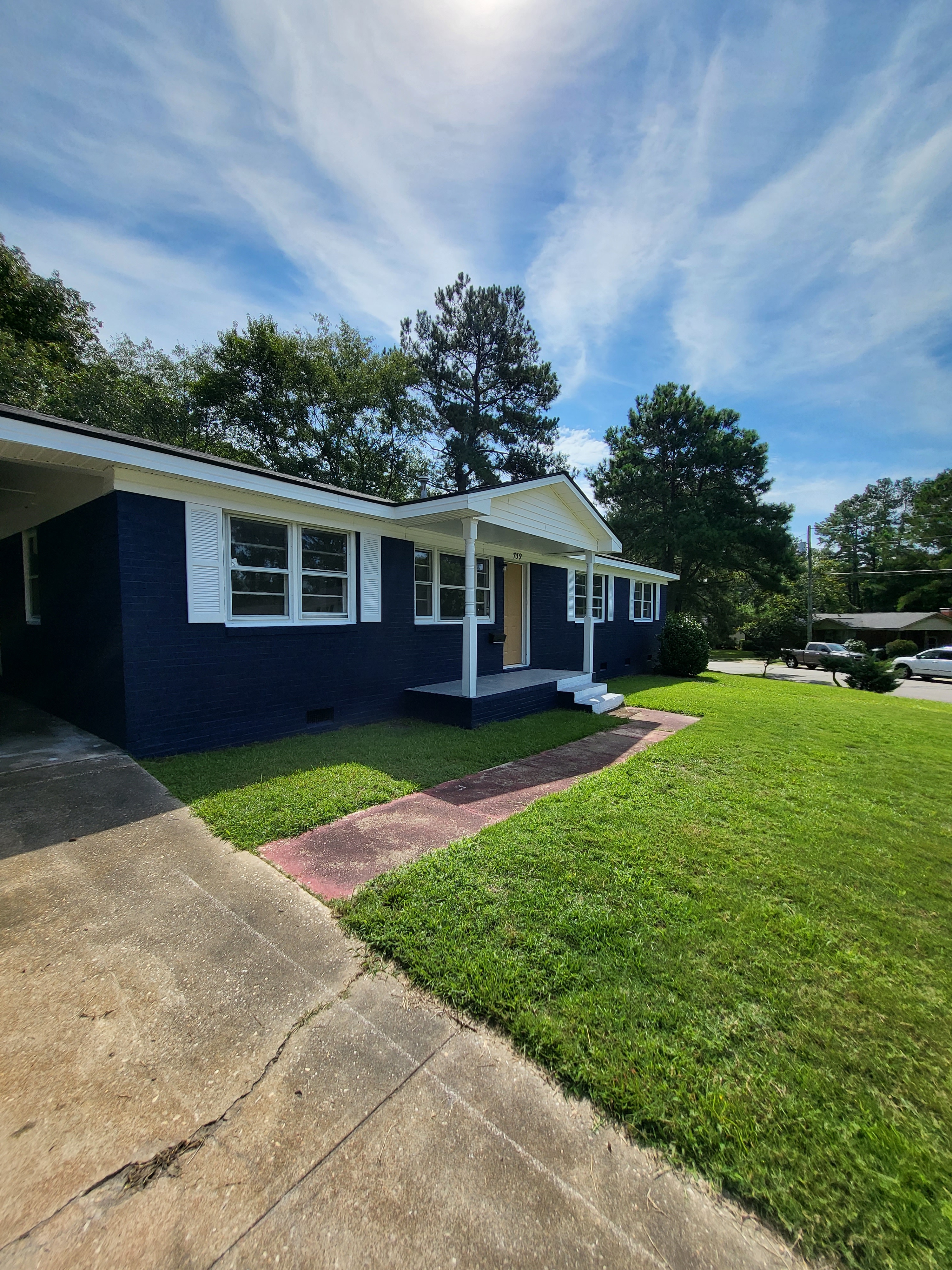 Exterior of 739 Ashburton Drive