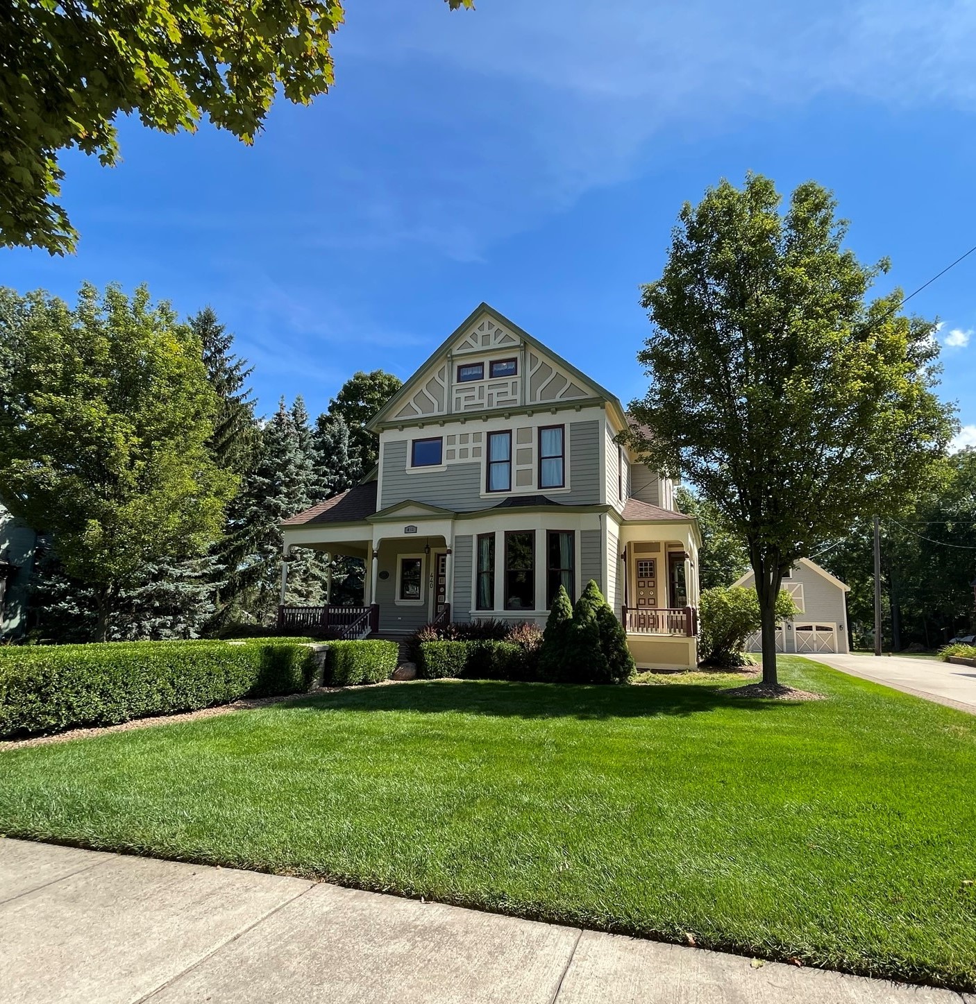 Exterior of 440 North Main Street